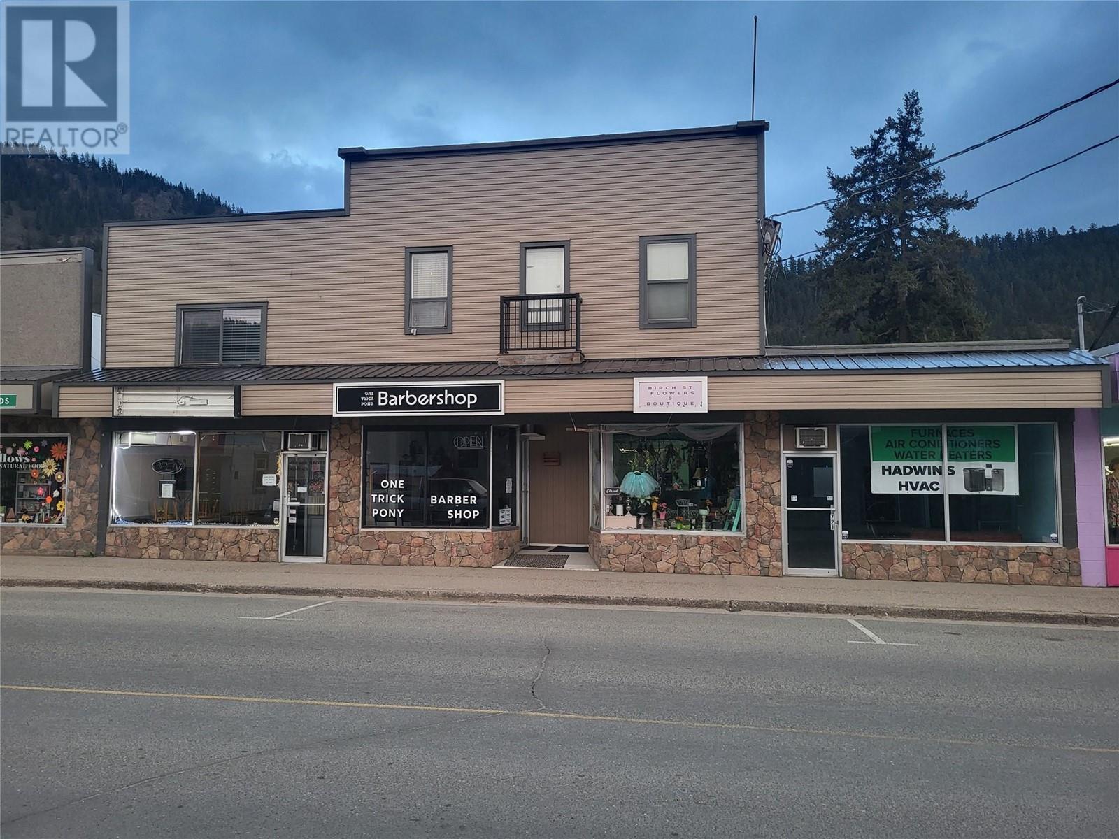 721-725 Shuswap Avenue, Chase, British Columbia  V0E 1M0 - Photo 1 - 10347971