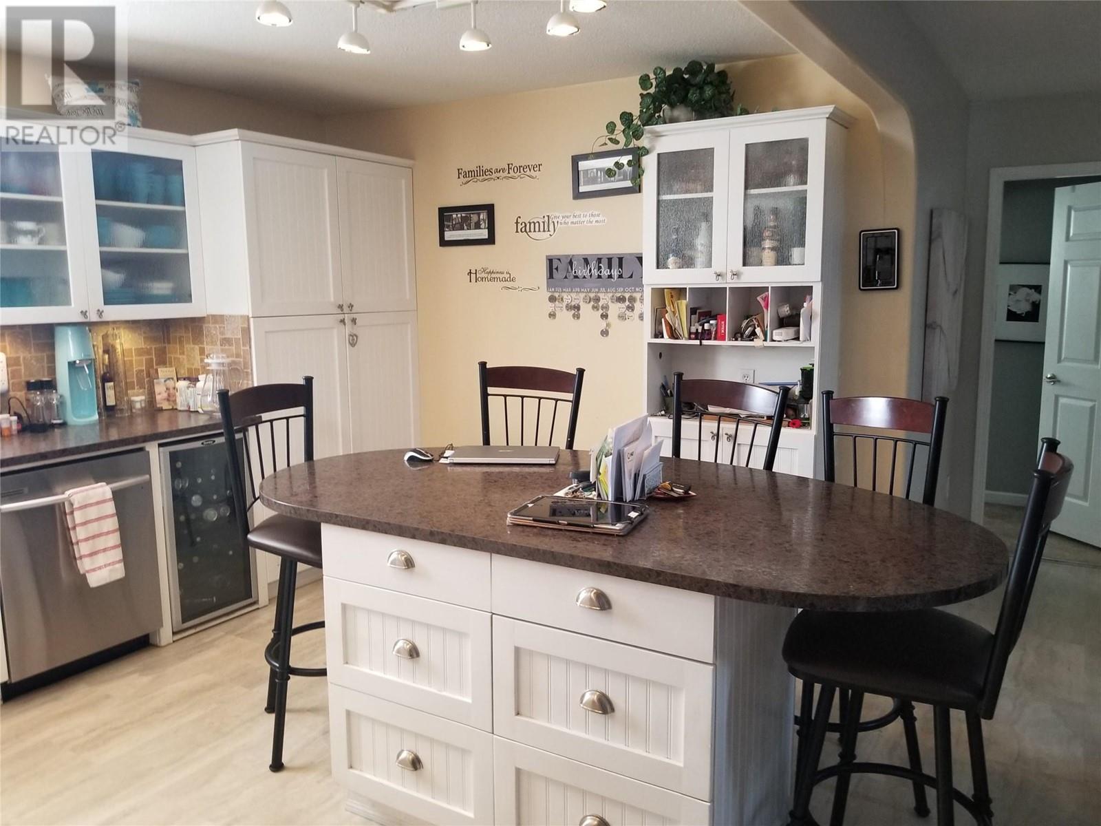 721-725 Shuswap Avenue, Chase, British Columbia  V0E 1M0 - Photo 12 - 10347971