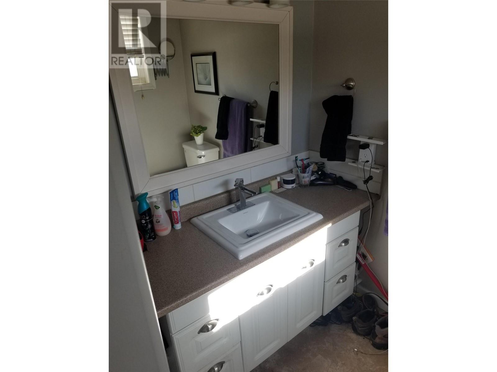 721-725 Shuswap Avenue, Chase, British Columbia  V0E 1M0 - Photo 16 - 10347971