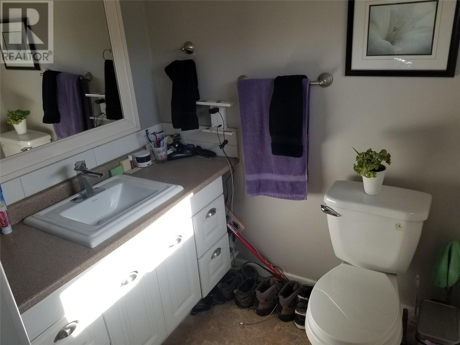 721-725 Shuswap Avenue, Chase, British Columbia  V0E 1M0 - Photo 17 - 10347971