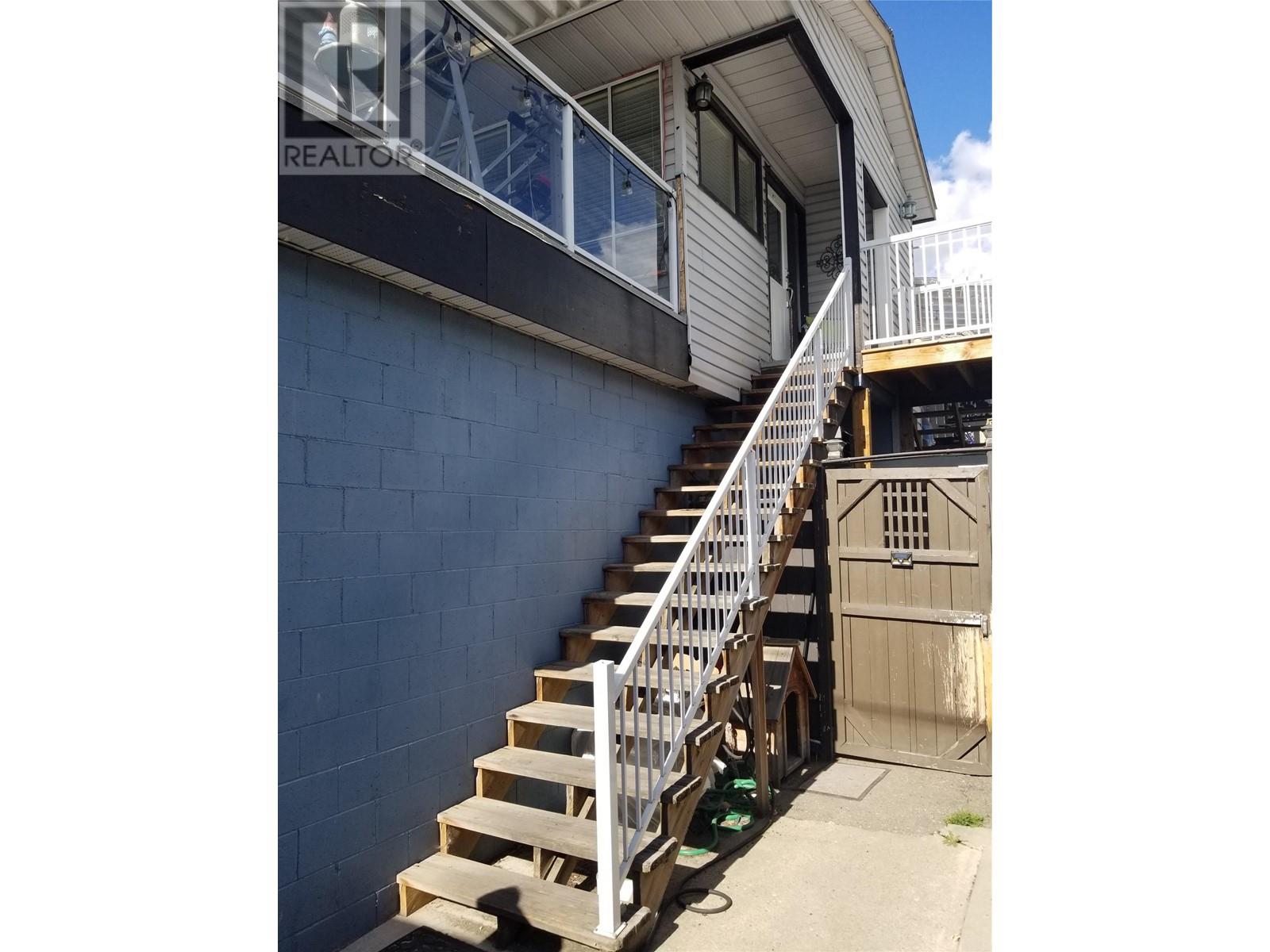 721-725 Shuswap Avenue, Chase, British Columbia  V0E 1M0 - Photo 3 - 10347971