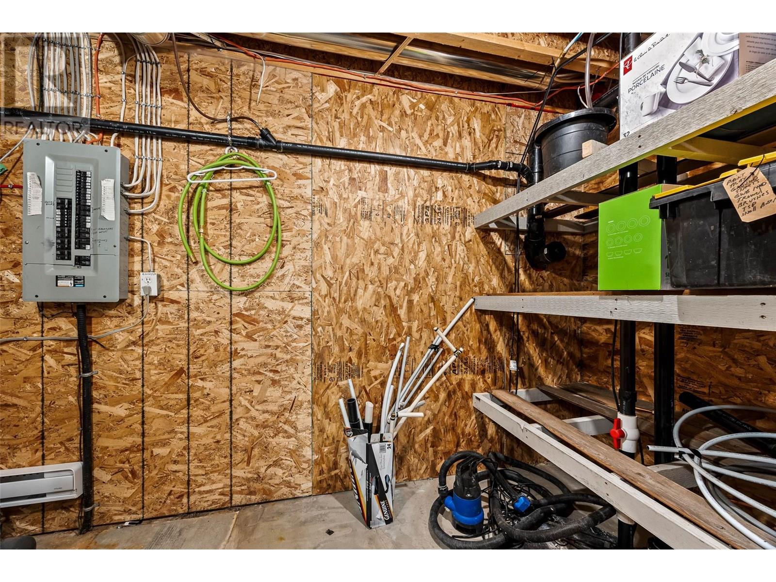 4890 Pine Ridge Way, Logan Lake, British Columbia  V0K 1W0 - Photo 35 - 10346724