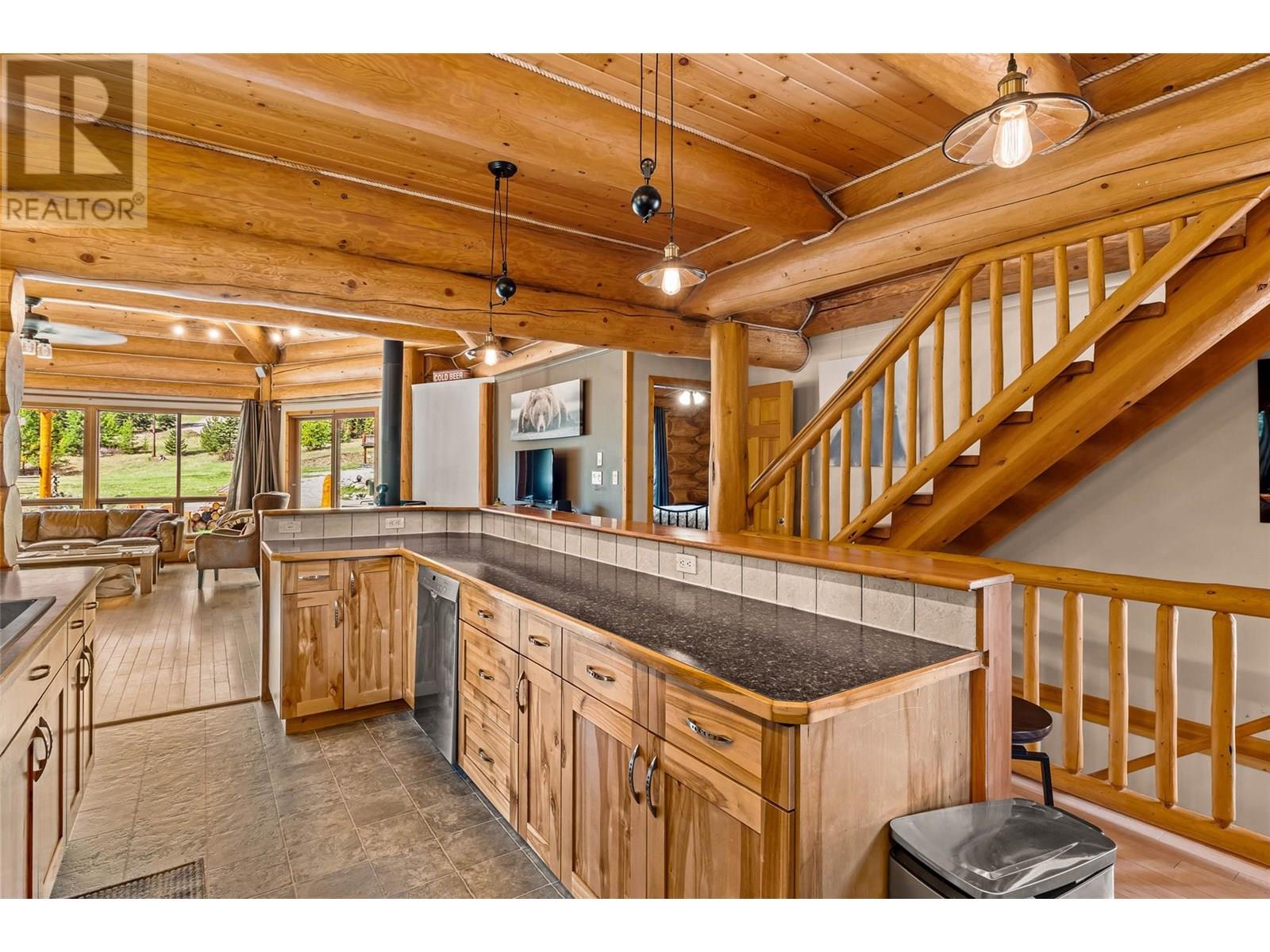 4890 Pine Ridge Way, Logan Lake, British Columbia  V0K 1W0 - Photo 6 - 10346724