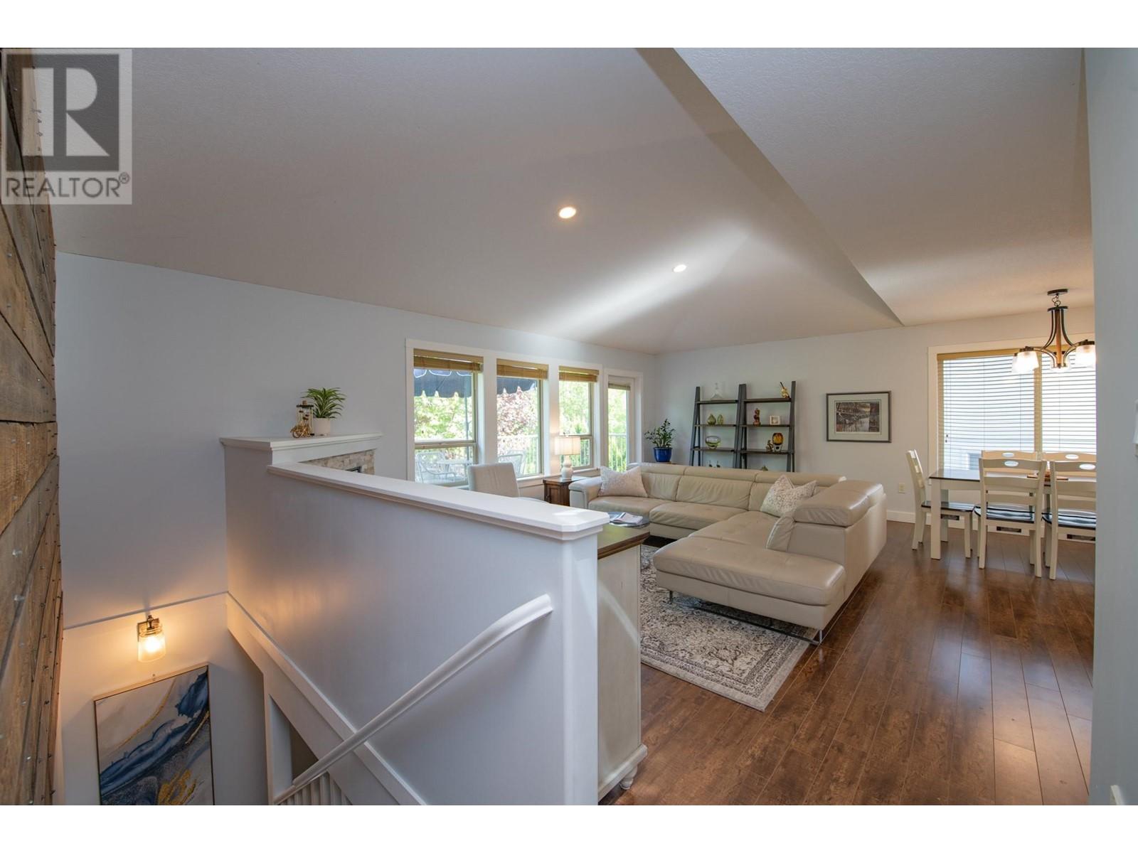 1927 Skyview Crescent, Lumby, British Columbia  V0E 2G0 - Photo 25 - 10347096