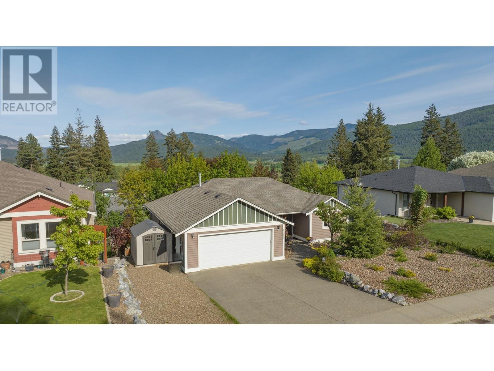 1927 Skyview Crescent, Lumby, British Columbia  V0E 2G0 - Photo 39 - 10347096
