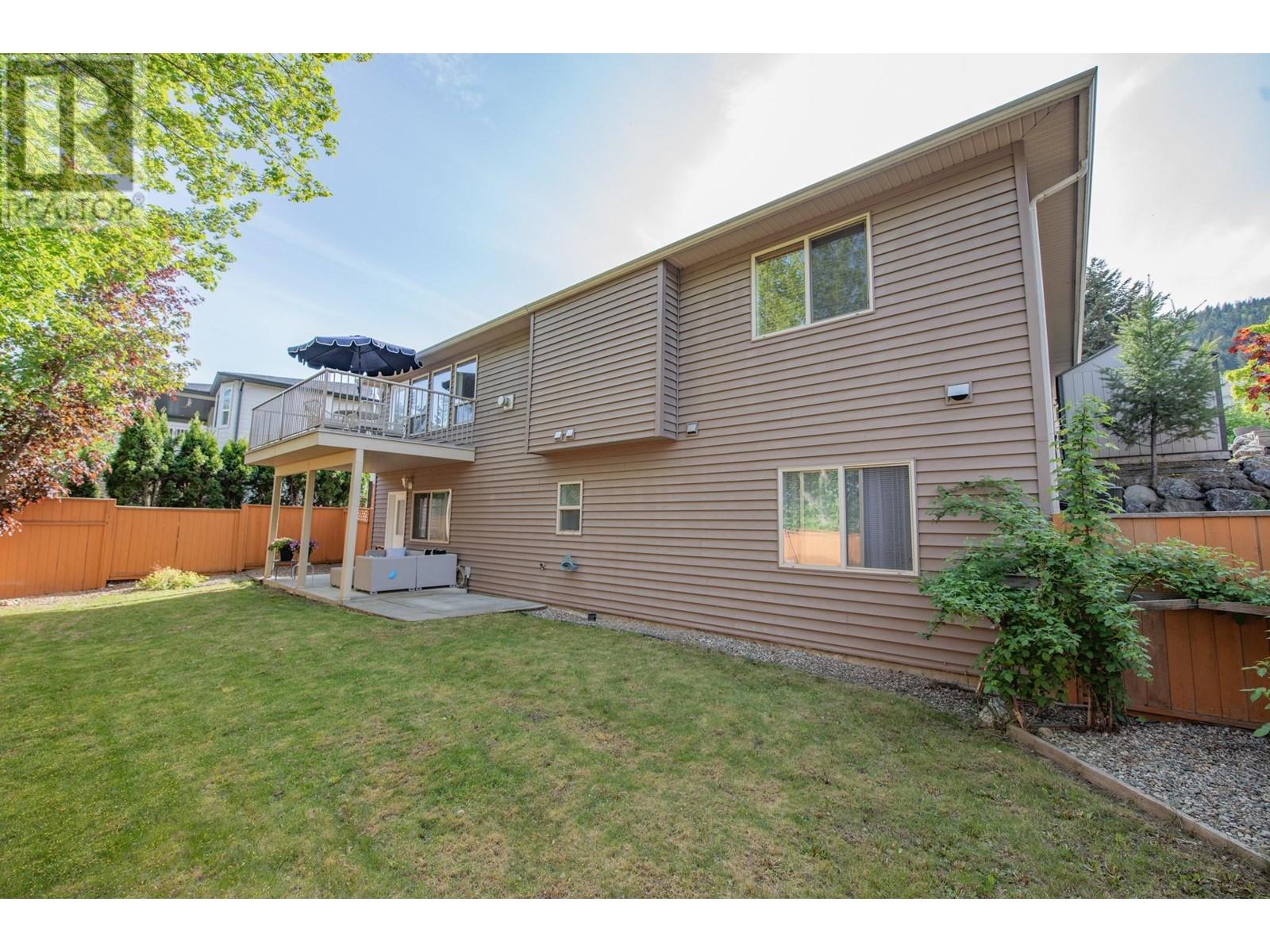 1927 Skyview Crescent, Lumby, British Columbia  V0E 2G0 - Photo 45 - 10347096