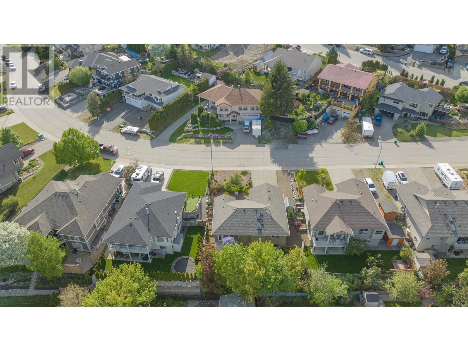 1927 Skyview Crescent, Lumby, British Columbia  V0E 2G0 - Photo 49 - 10347096