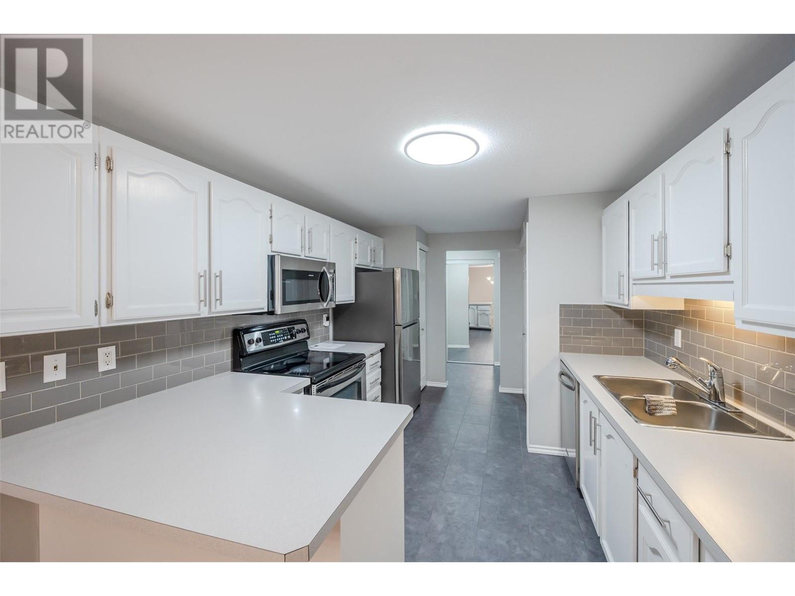 272 Green Avenue W Unit# 208, Penticton, British Columbia  V2A 3T2 - Photo 13 - 10348028