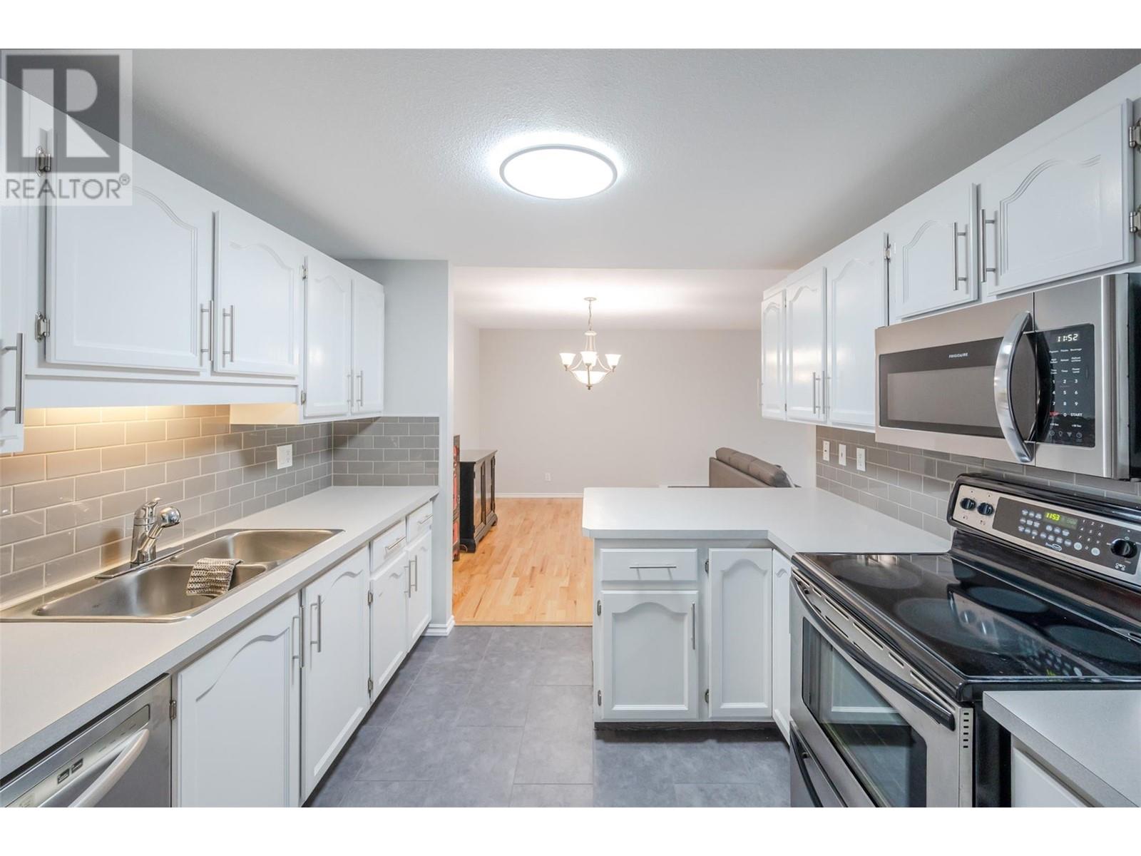 272 Green Avenue W Unit# 208, Penticton, British Columbia  V2A 3T2 - Photo 15 - 10348028