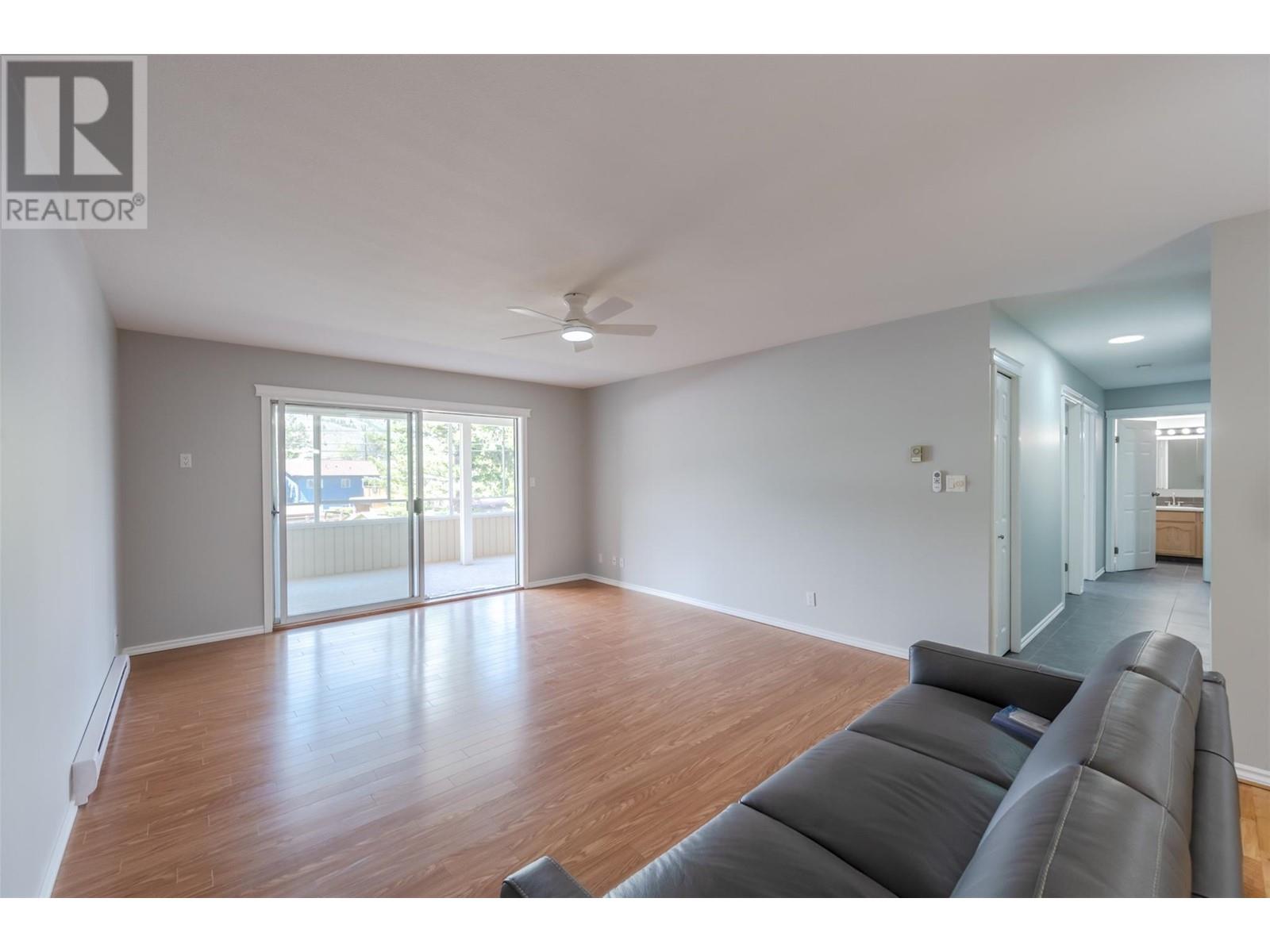 272 Green Avenue W Unit# 208, Penticton, British Columbia  V2A 3T2 - Photo 5 - 10348028