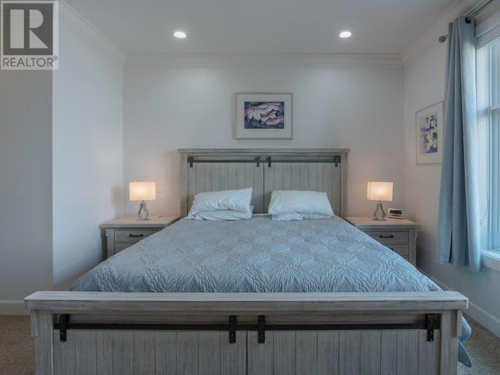4216 Golf Course Drive, Osoyoos, British Columbia  V0H 1V4 - Photo 11 - 10348032
