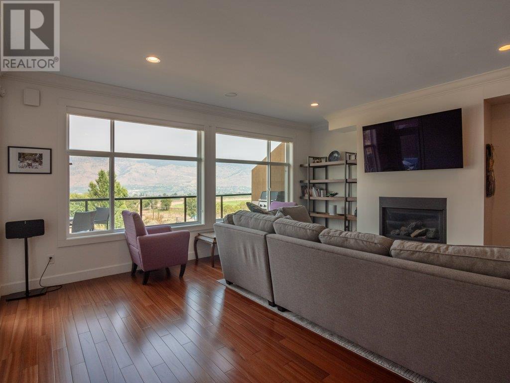 4216 Golf Course Drive, Osoyoos, British Columbia  V0H 1V4 - Photo 6 - 10348032