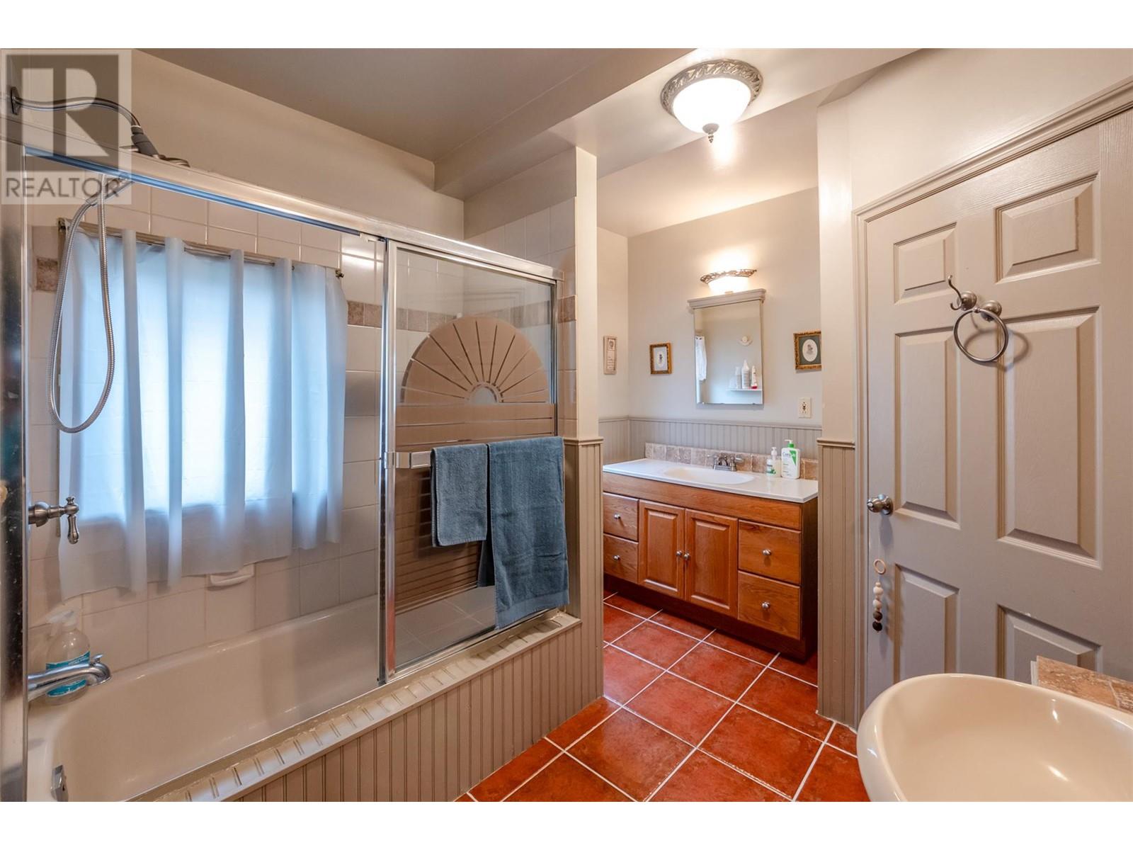 739 Government Street, Penticton, British Columbia  V2A 4T5 - Photo 14 - 10347891