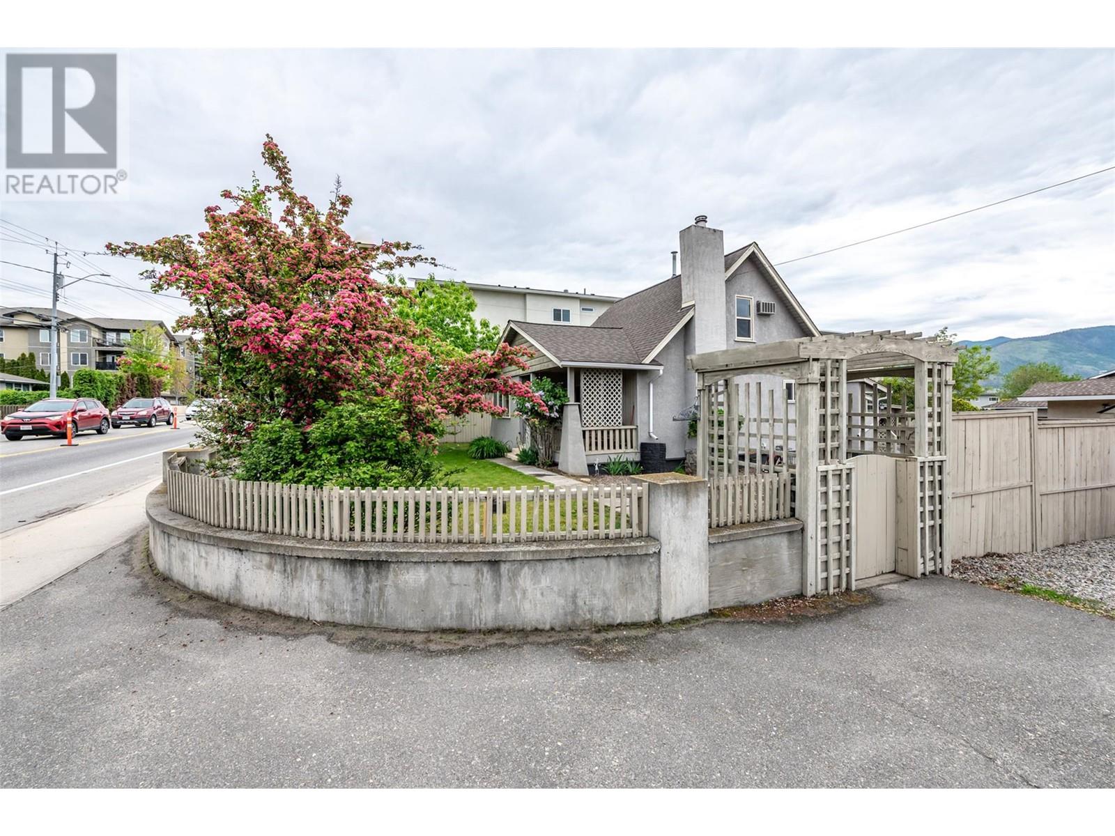 739 Government Street, Penticton, British Columbia  V2A 4T5 - Photo 25 - 10347891