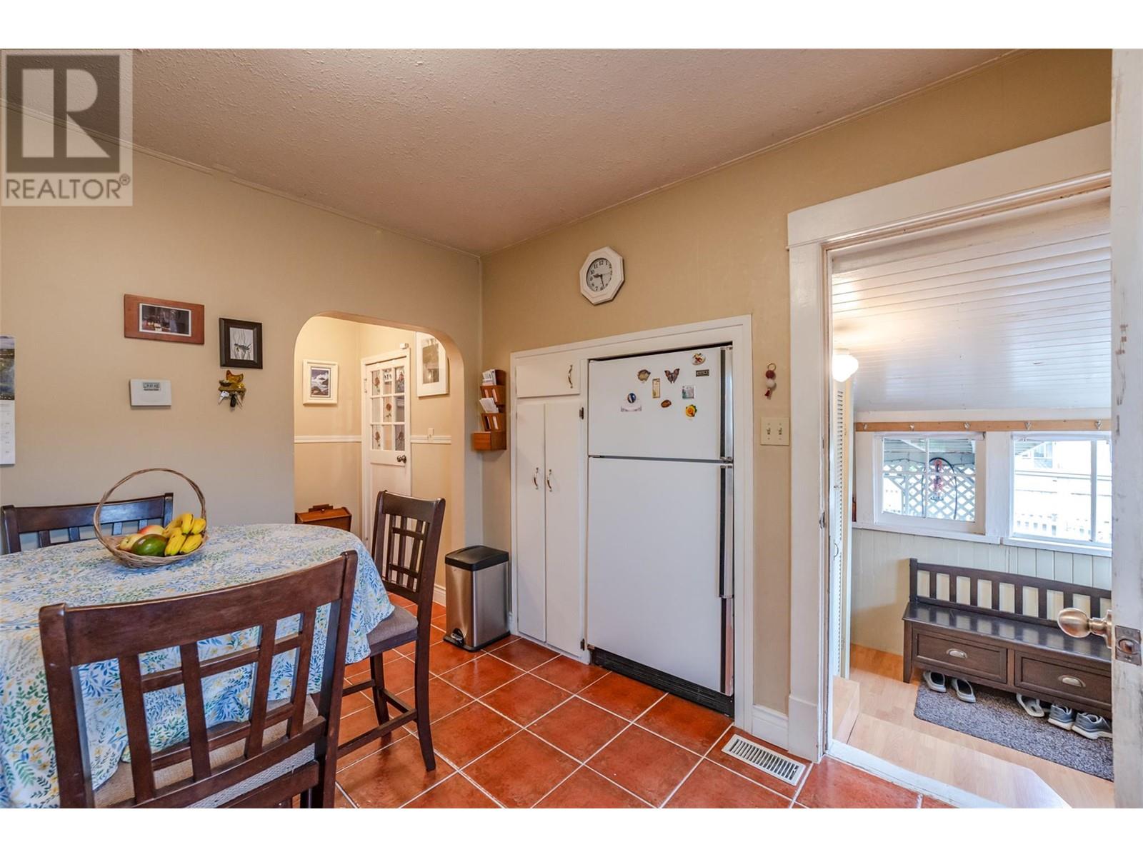 739 Government Street, Penticton, British Columbia  V2A 4T5 - Photo 4 - 10347891