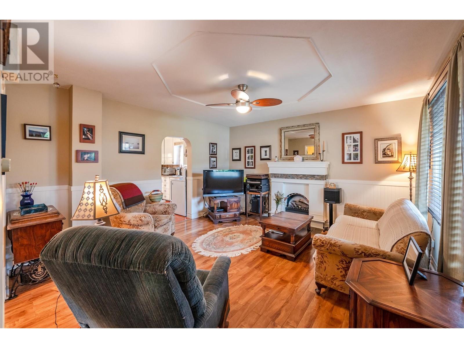 739 Government Street, Penticton, British Columbia  V2A 4T5 - Photo 6 - 10347891