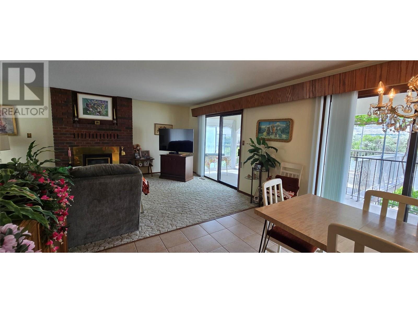 26 Bayview Crescent, Osoyoos, British Columbia  V0H 1v6 - Photo 11 - 10348098