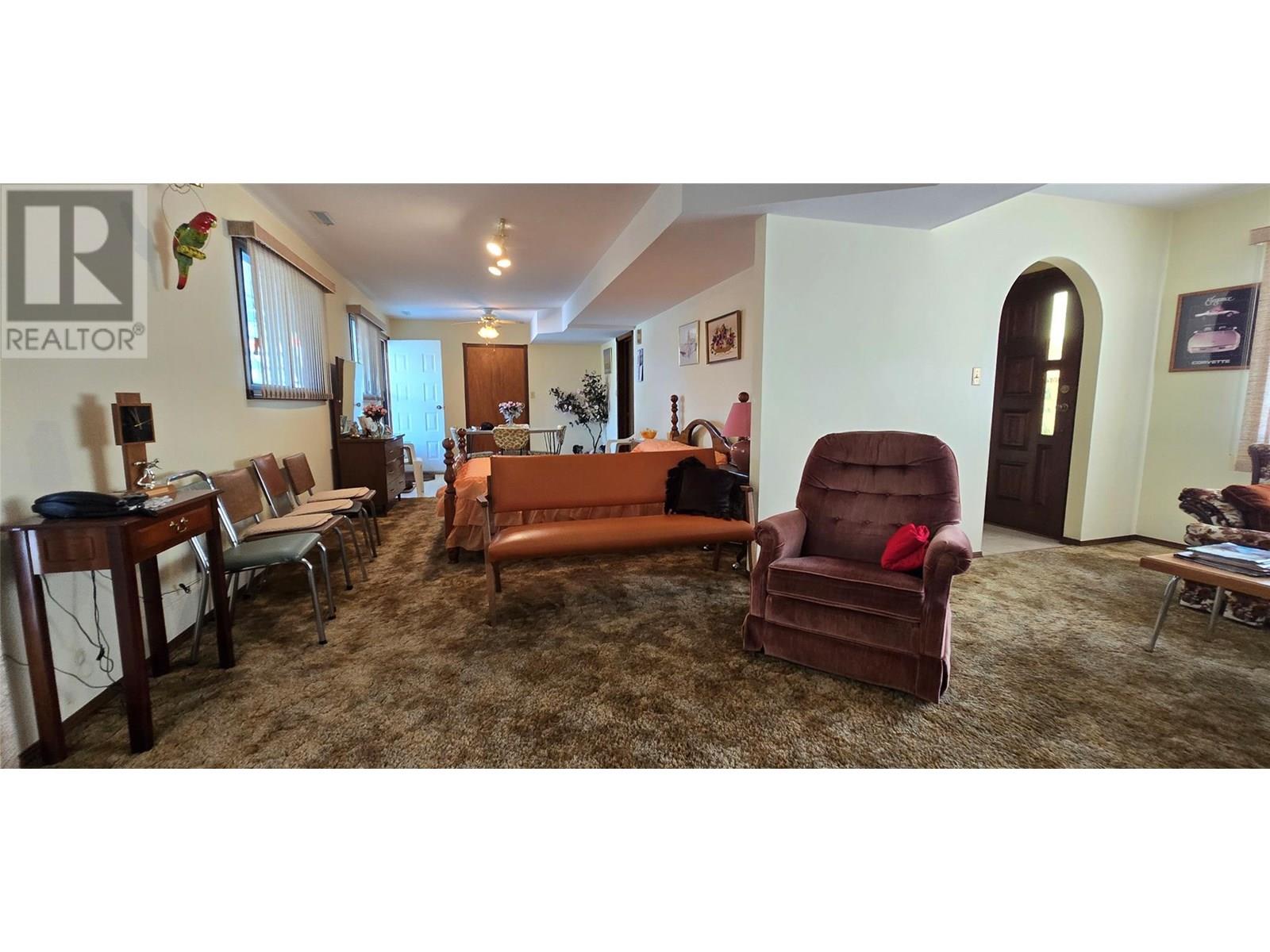 26 Bayview Crescent, Osoyoos, British Columbia  V0H 1v6 - Photo 4 - 10348098