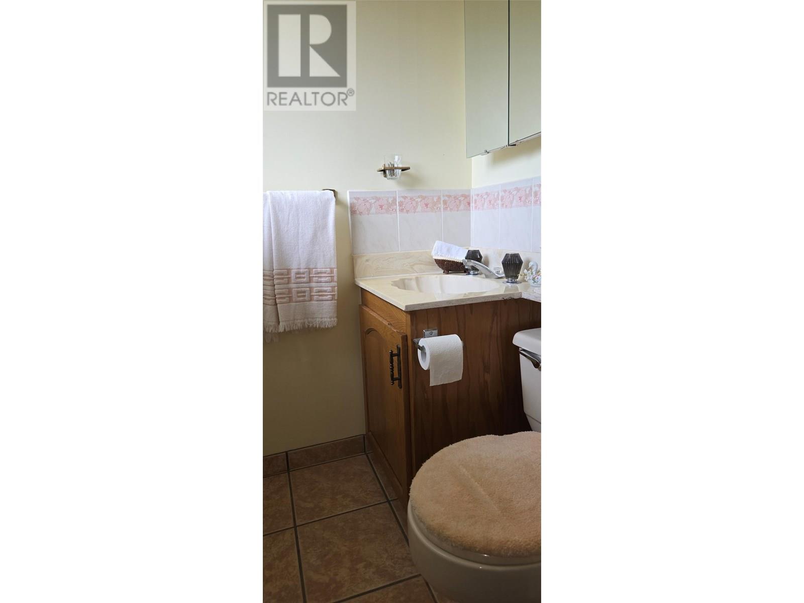 26 Bayview Crescent, Osoyoos, British Columbia  V0H 1v6 - Photo 7 - 10348098