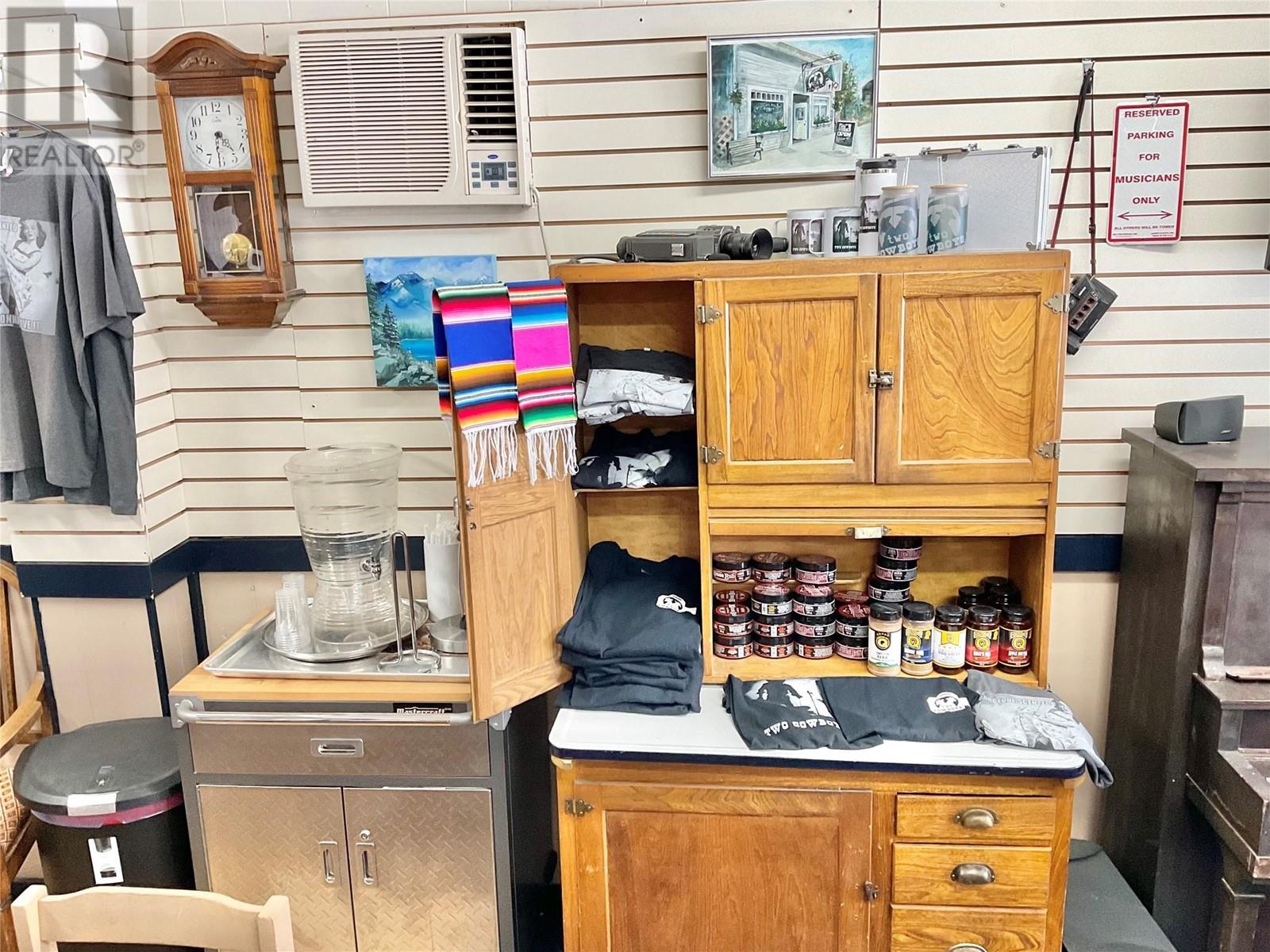 318 Copper Avenue S, Greenwood, British Columbia  V0H 1J0 - Photo 12 - 10348096