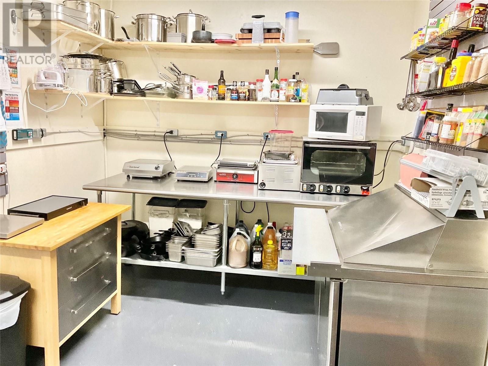 318 Copper Avenue S, Greenwood, British Columbia  V0H 1J0 - Photo 18 - 10348096