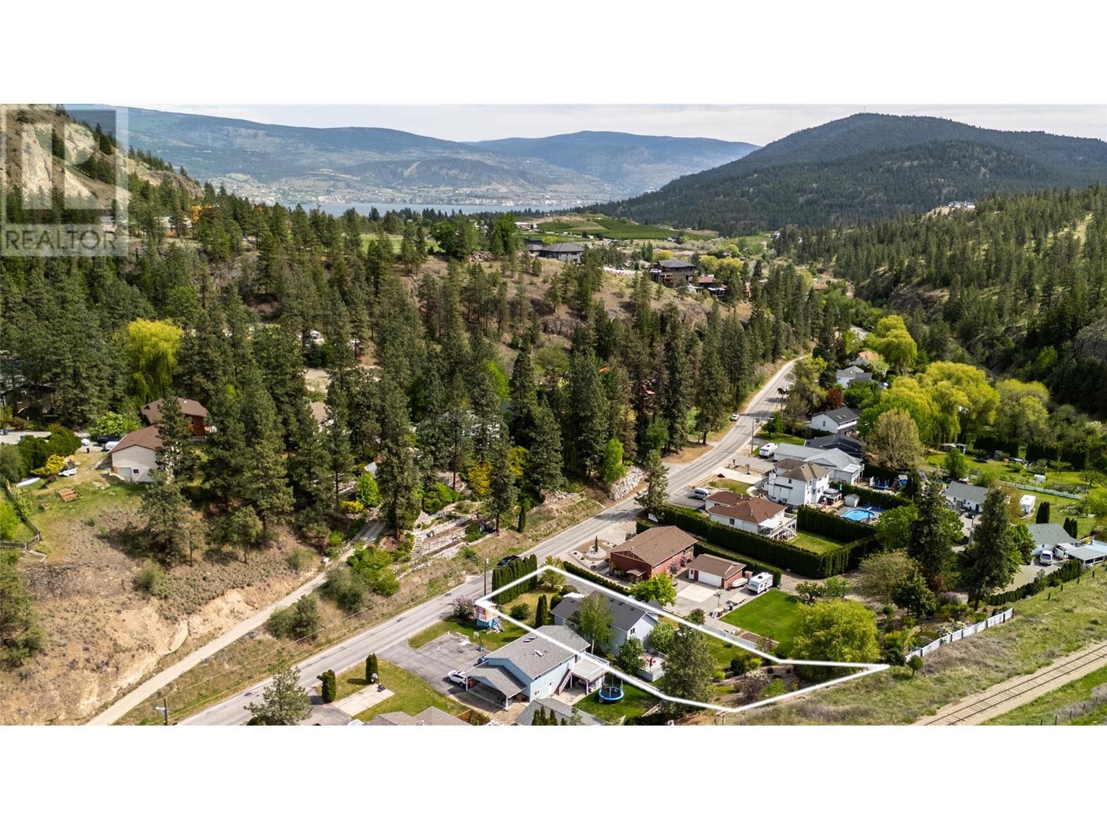 7982 Victoria Road S, Summerland, British Columbia  V0H 1Z2 - Photo 2 - 10347769