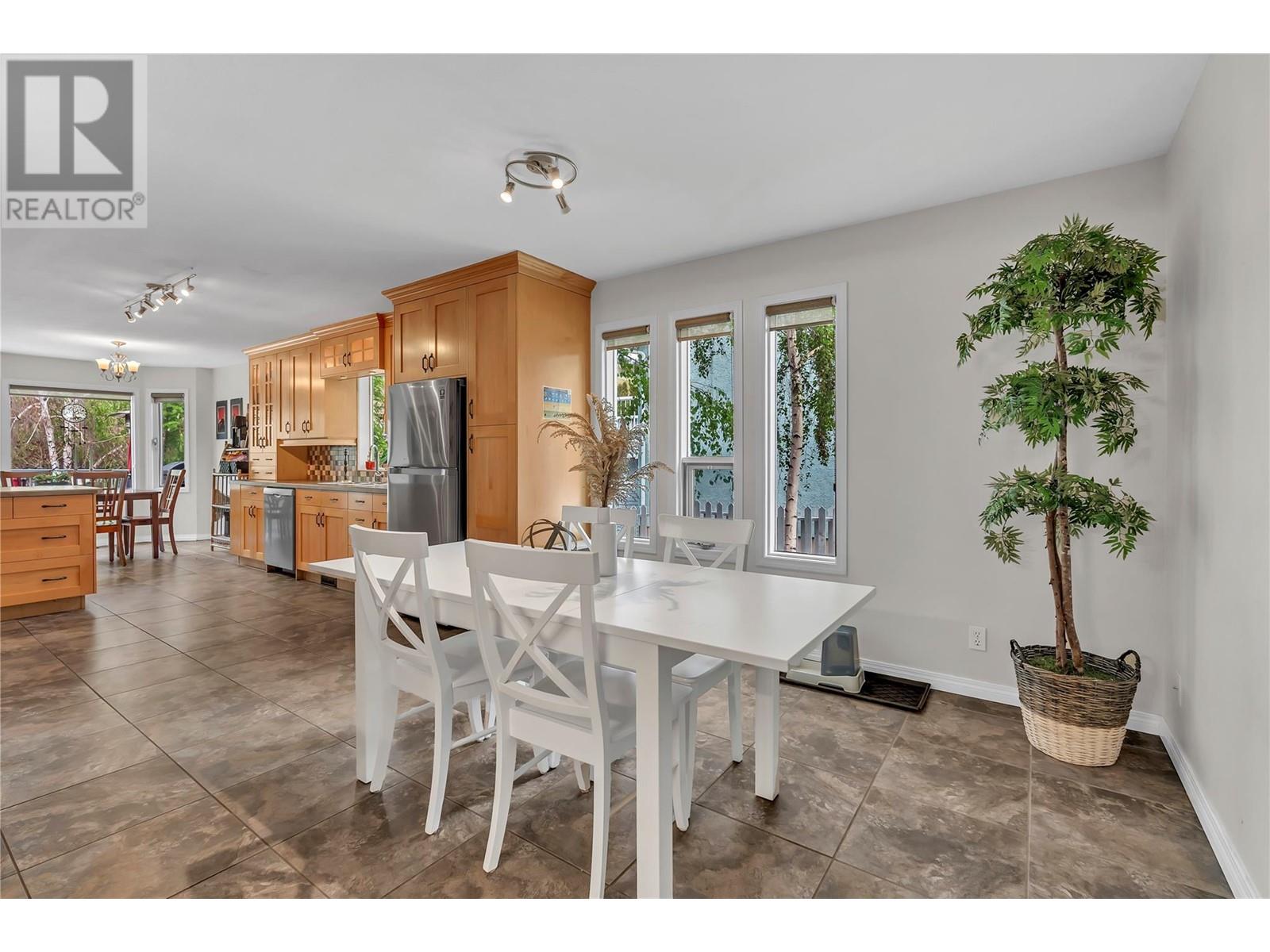 7982 Victoria Road S, Summerland, British Columbia  V0H 1Z2 - Photo 8 - 10347769