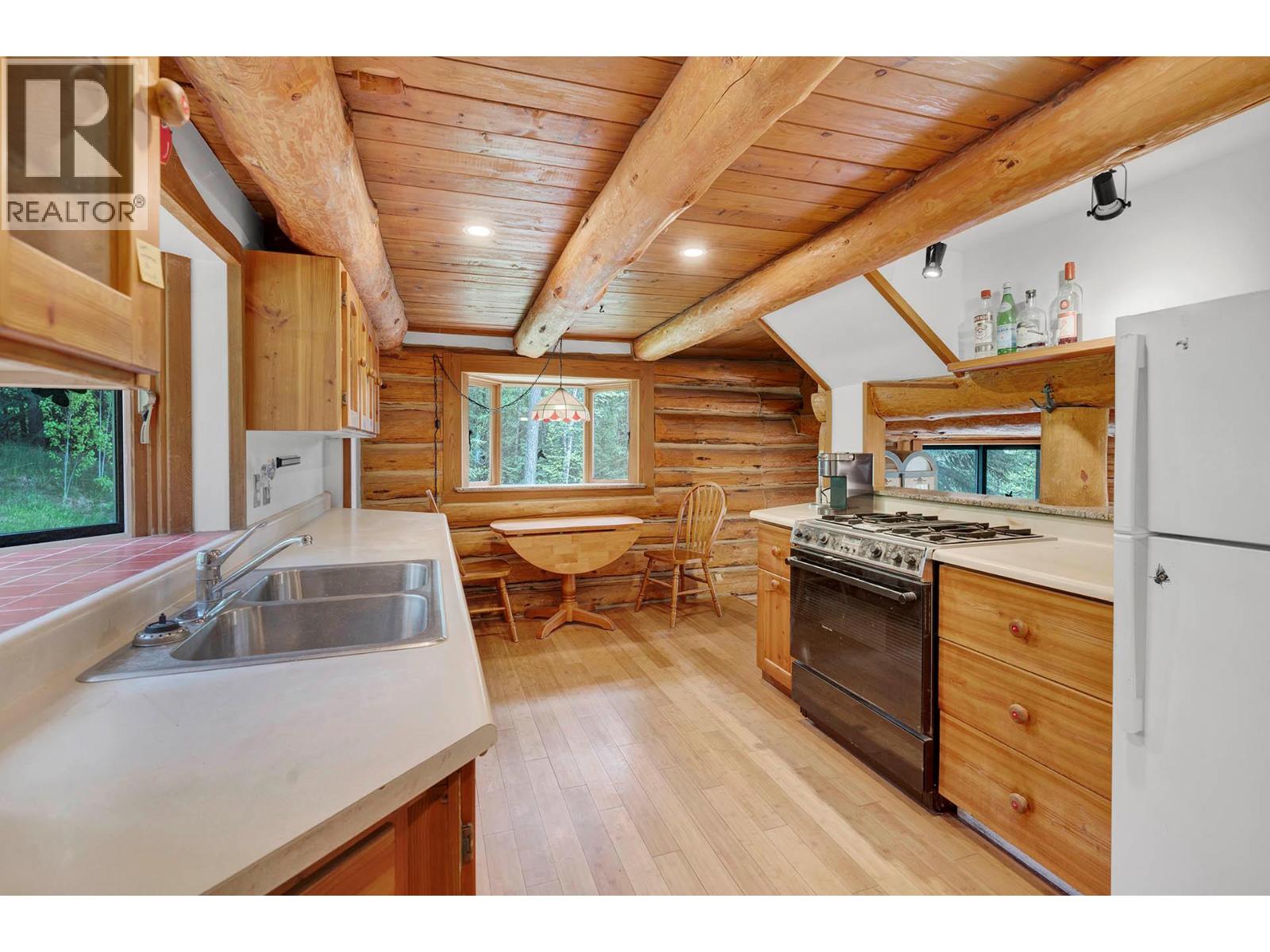 789 Candle Creek Road, Clearwater, British Columbia  V0E 1N2 - Photo 6 - 10347876