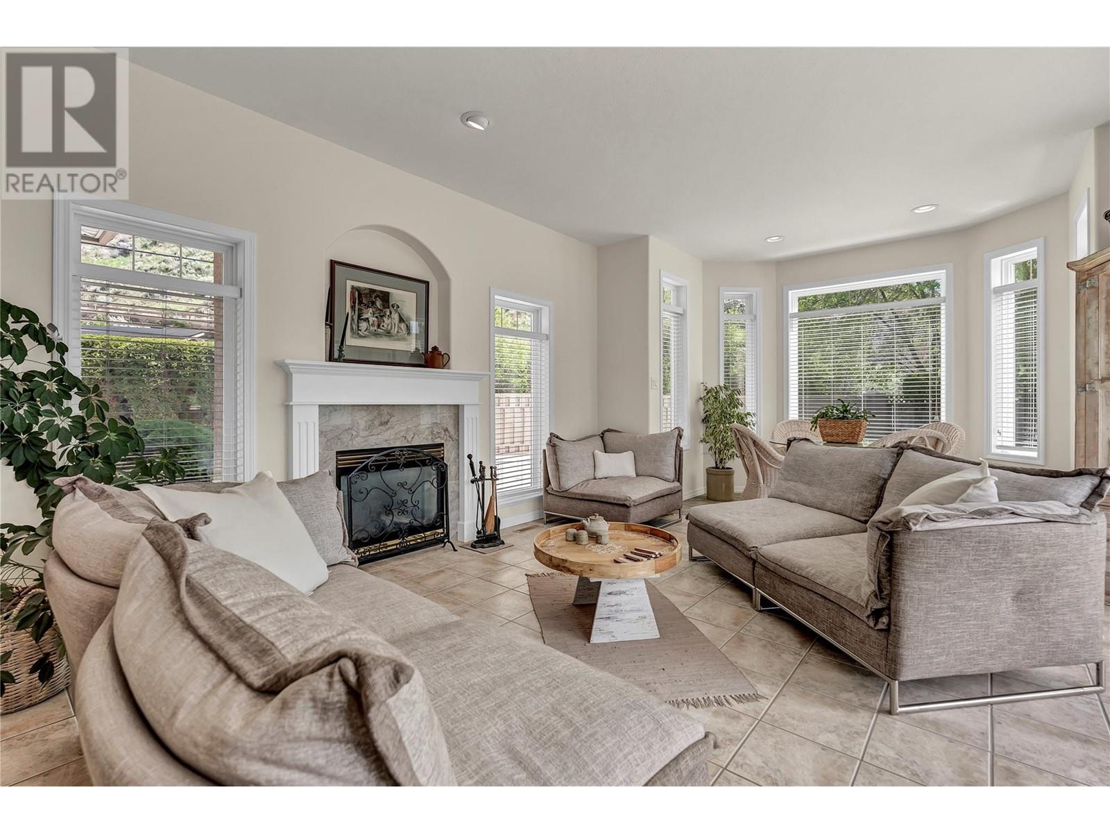 4597 Lakeside Road, Penticton, British Columbia  V2A 8W4 - Photo 15 - 10348194