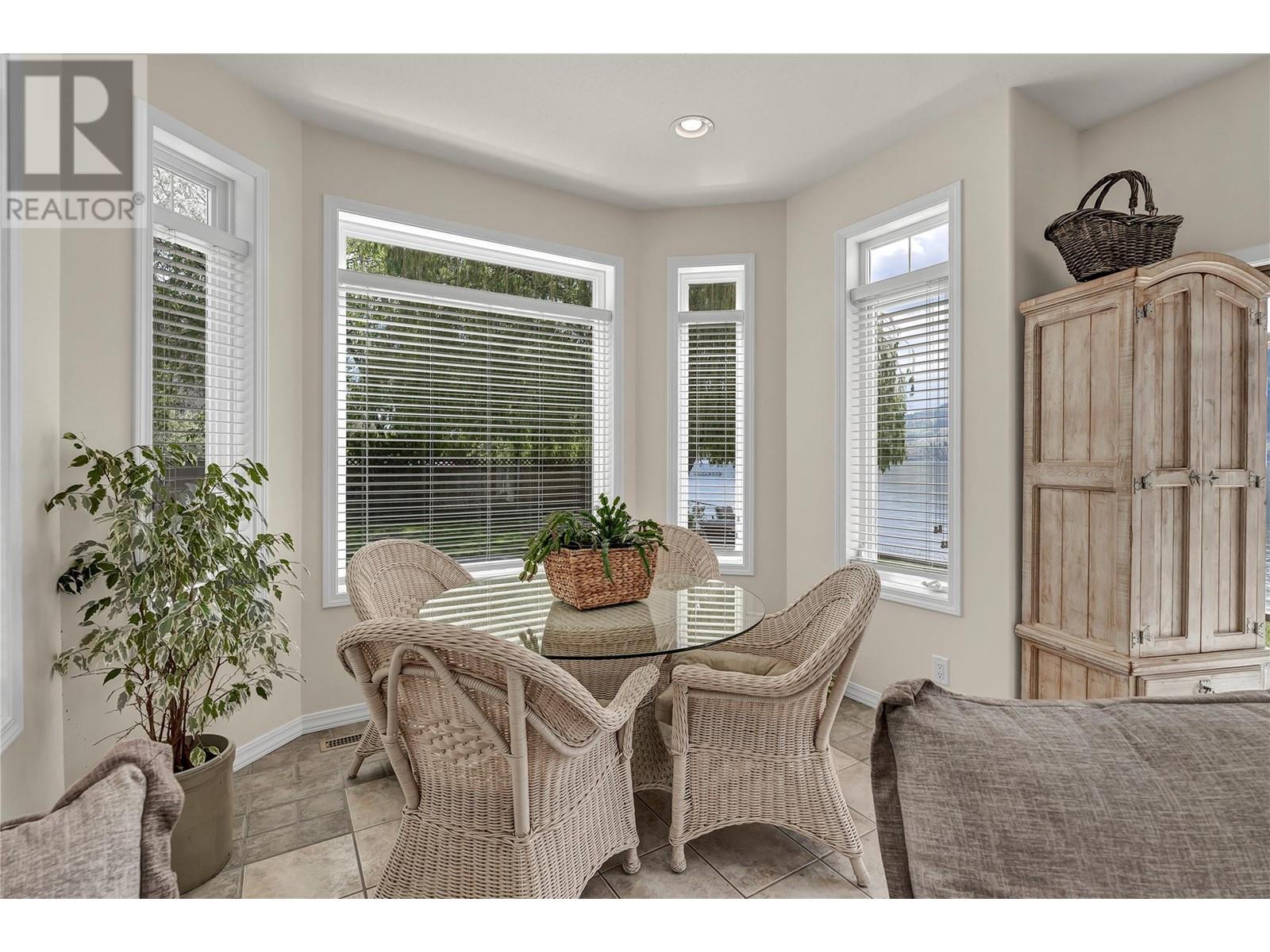 4597 Lakeside Road, Penticton, British Columbia  V2A 8W4 - Photo 17 - 10348194