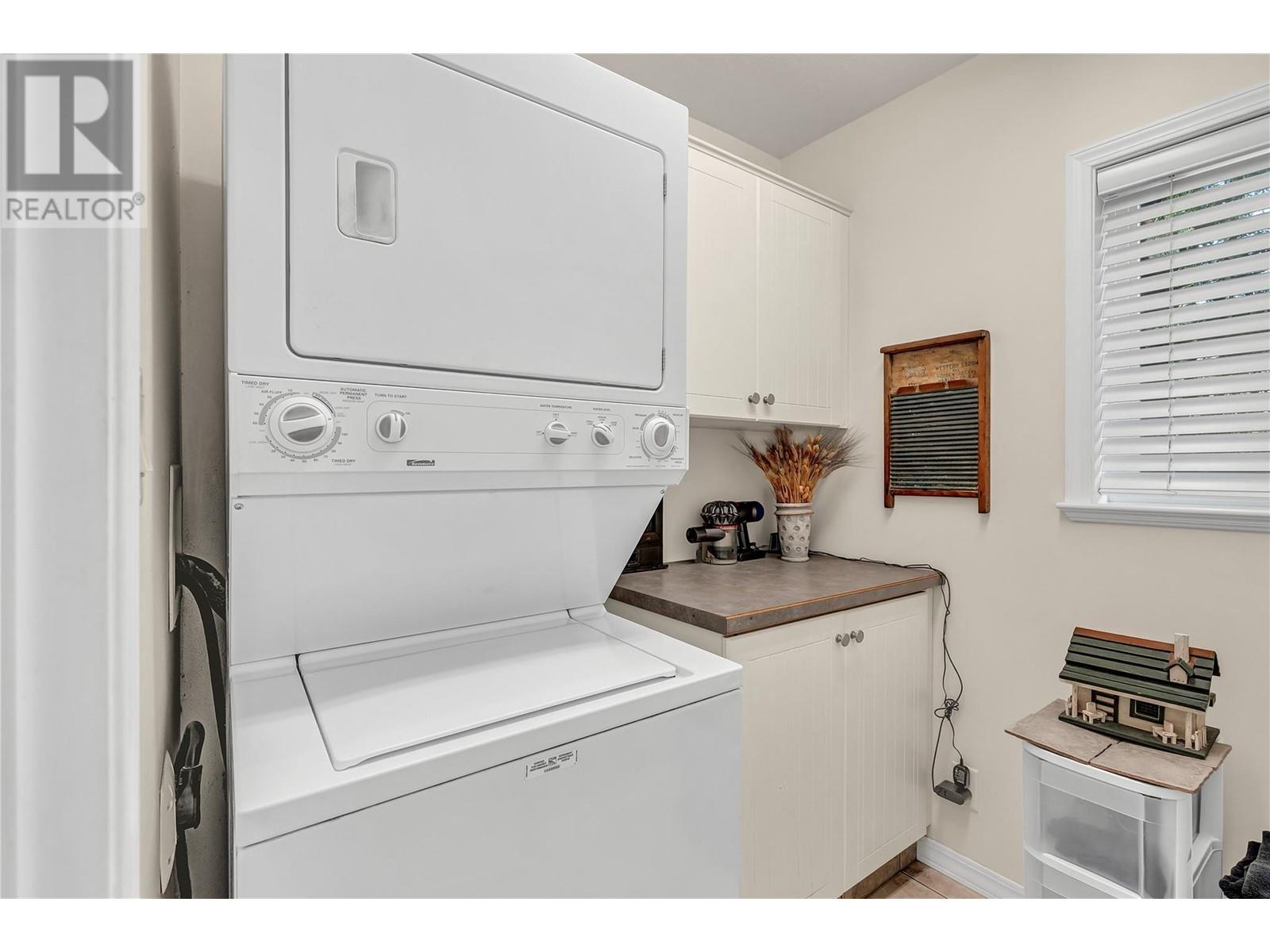 4597 Lakeside Road, Penticton, British Columbia  V2A 8W4 - Photo 24 - 10348194