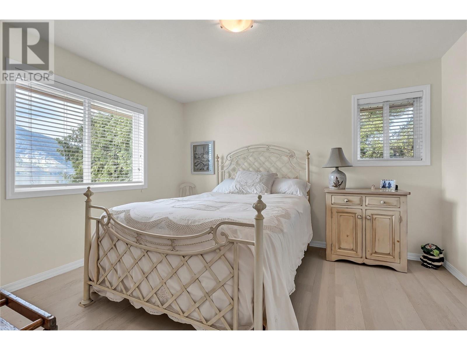 4597 Lakeside Road, Penticton, British Columbia  V2A 8W4 - Photo 26 - 10348194