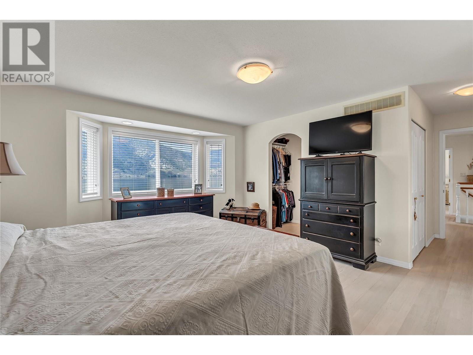 4597 Lakeside Road, Penticton, British Columbia  V2A 8W4 - Photo 32 - 10348194