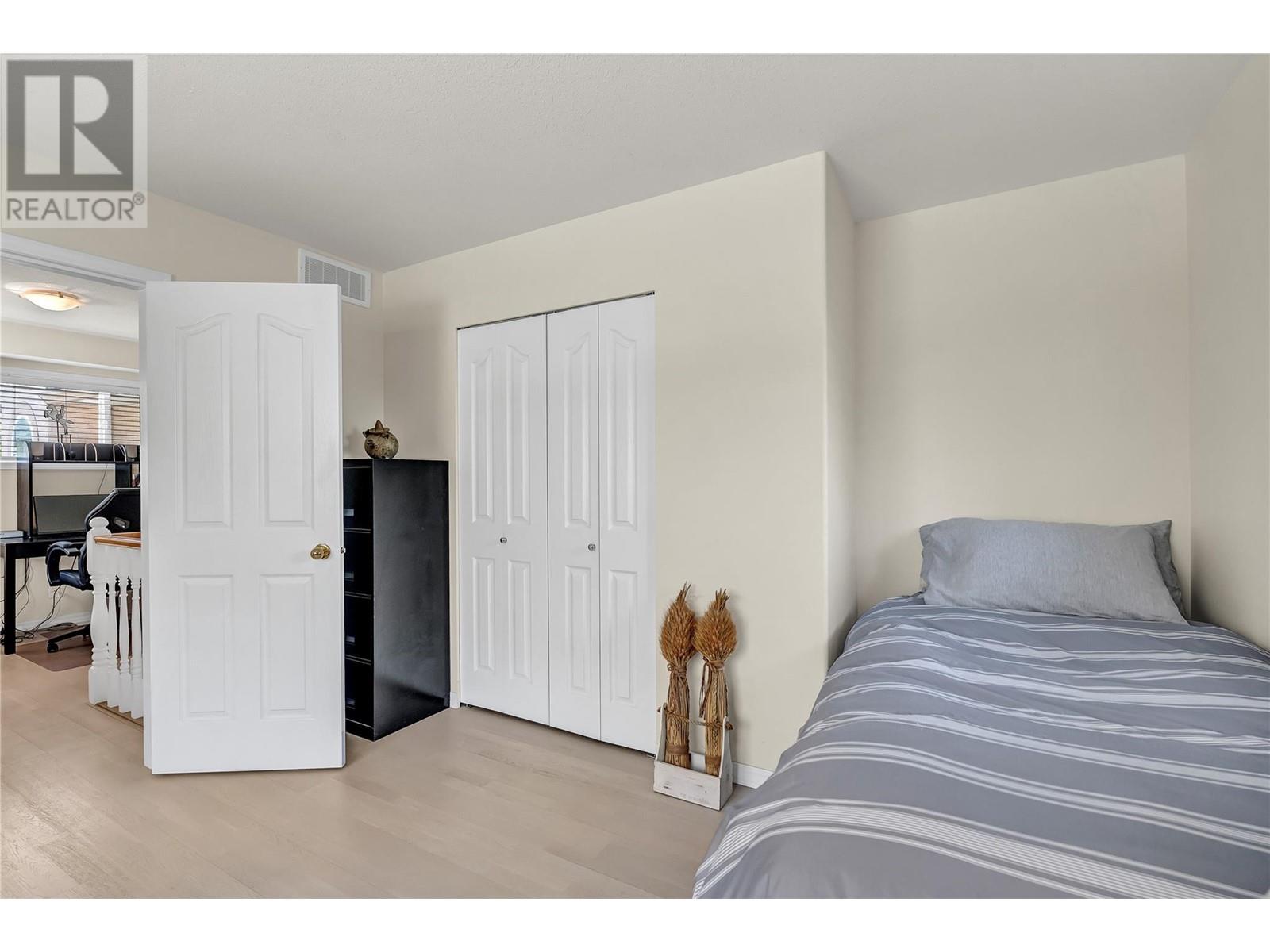 4597 Lakeside Road, Penticton, British Columbia  V2A 8W4 - Photo 39 - 10348194
