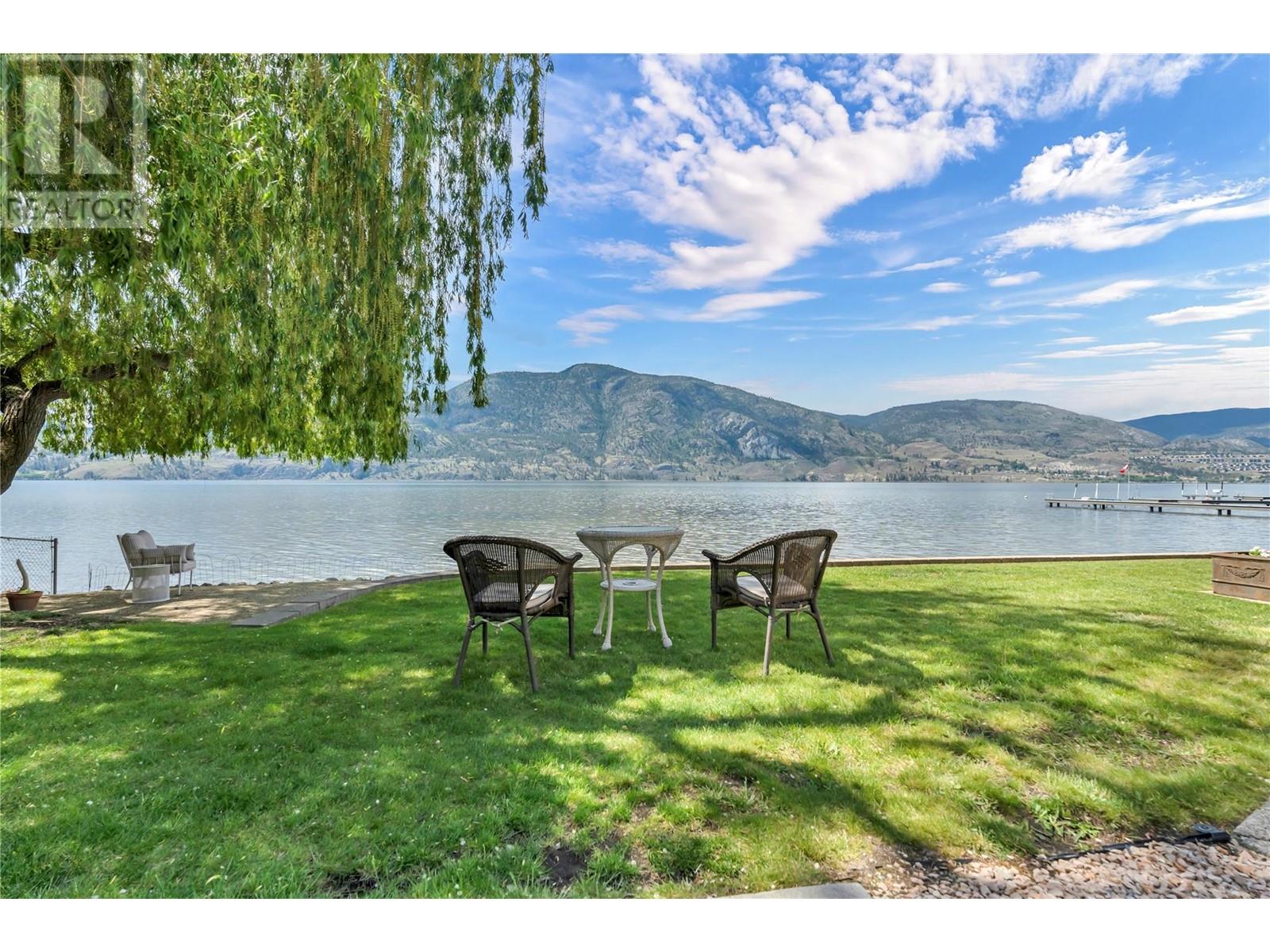 4597 Lakeside Road, Penticton, British Columbia  V2A 8W4 - Photo 4 - 10348194