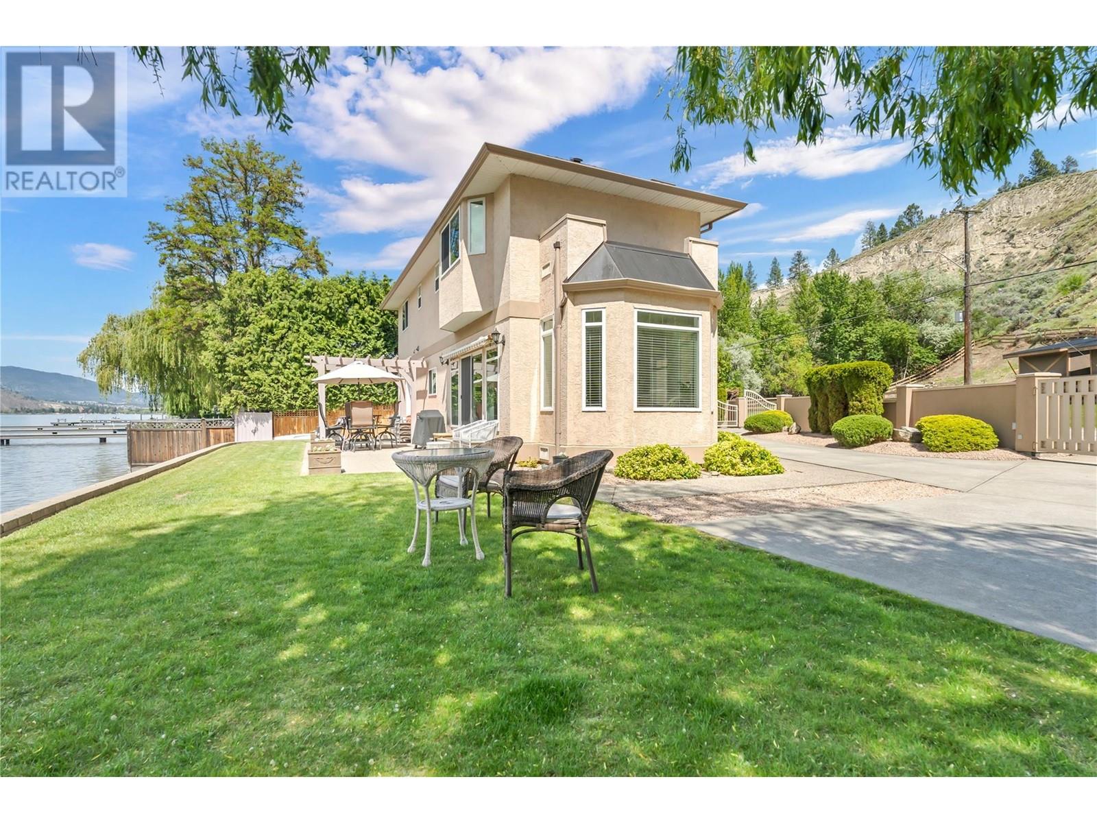 4597 Lakeside Road, Penticton, British Columbia  V2A 8W4 - Photo 5 - 10348194
