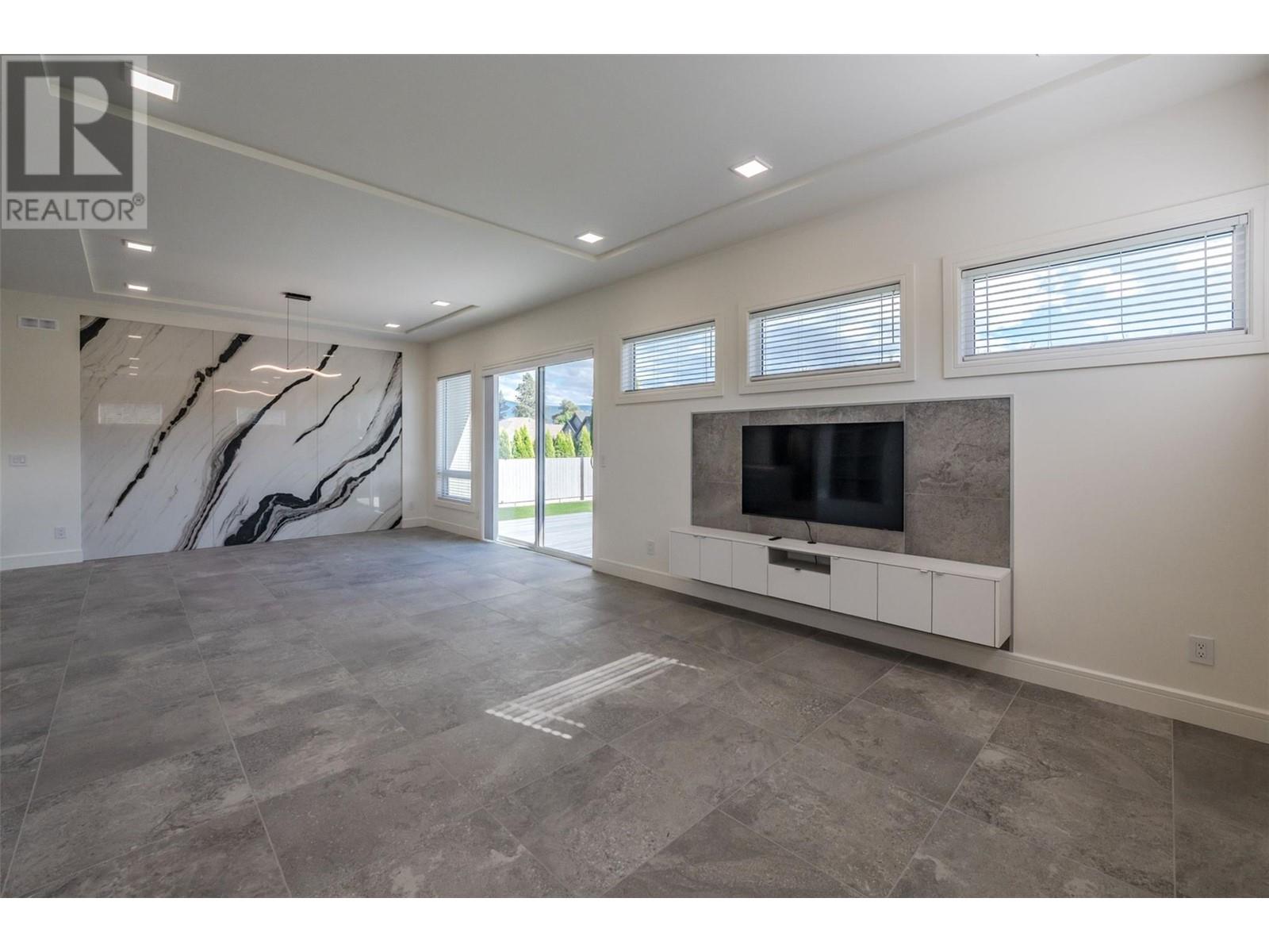 1723 Treffry Place, Summerland, British Columbia  V0H 1Z9 - Photo 10 - 10348215
