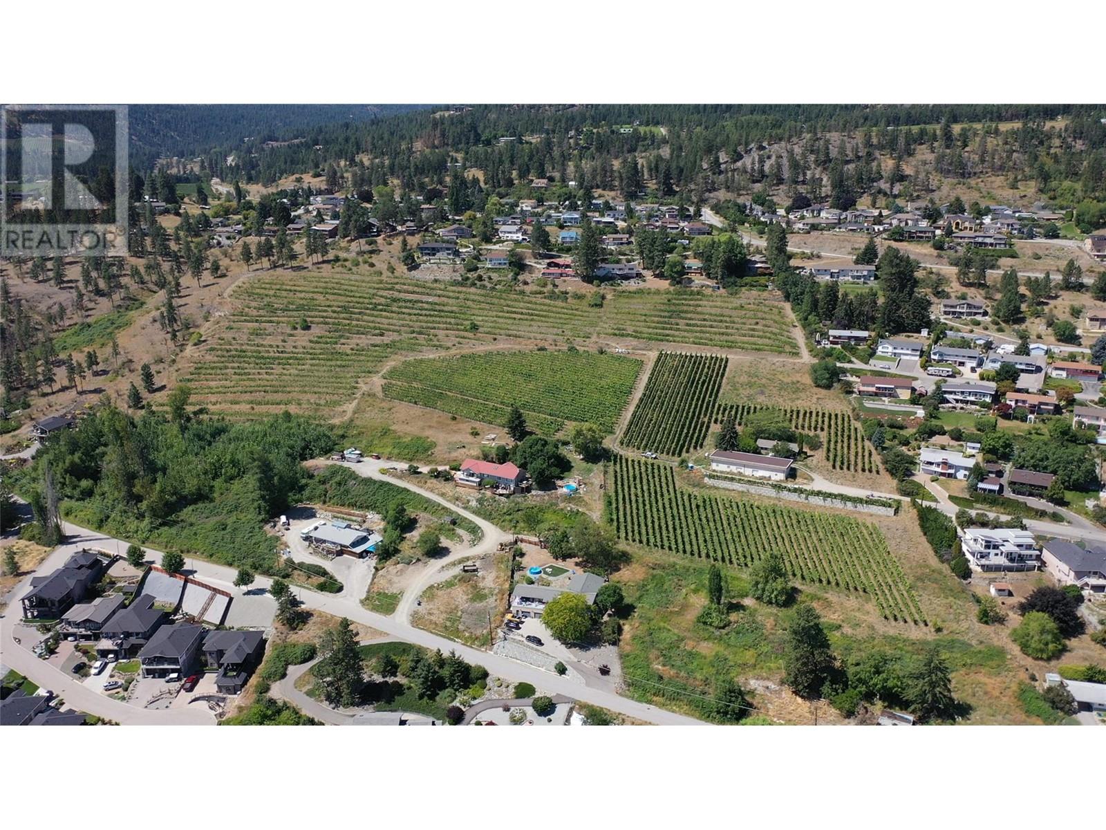 6212 Gummow Road & 6266 Lipsett Avenue, Peachland, British Columbia  V0H 1X7 - Photo 4 - 10347774