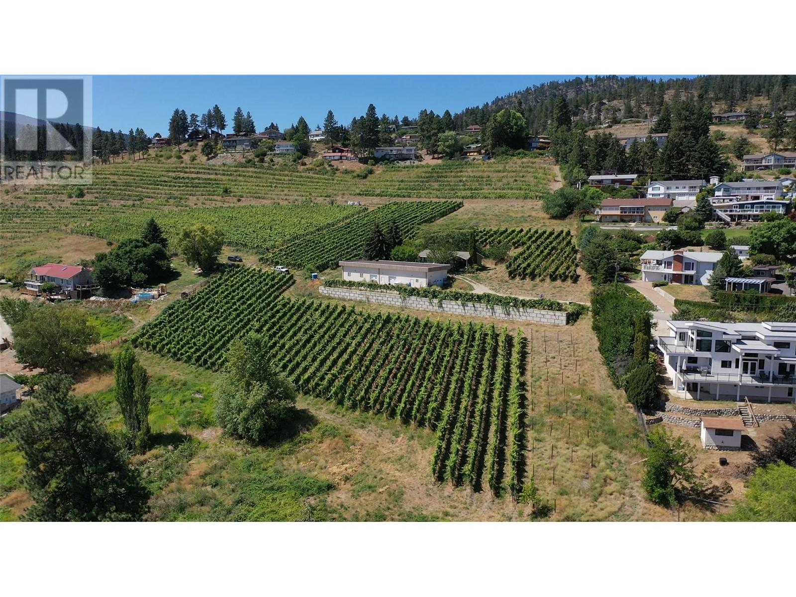 6212 Gummow Road & 6266 Lipsett Avenue, Peachland, British Columbia  V0H 1X7 - Photo 8 - 10347774