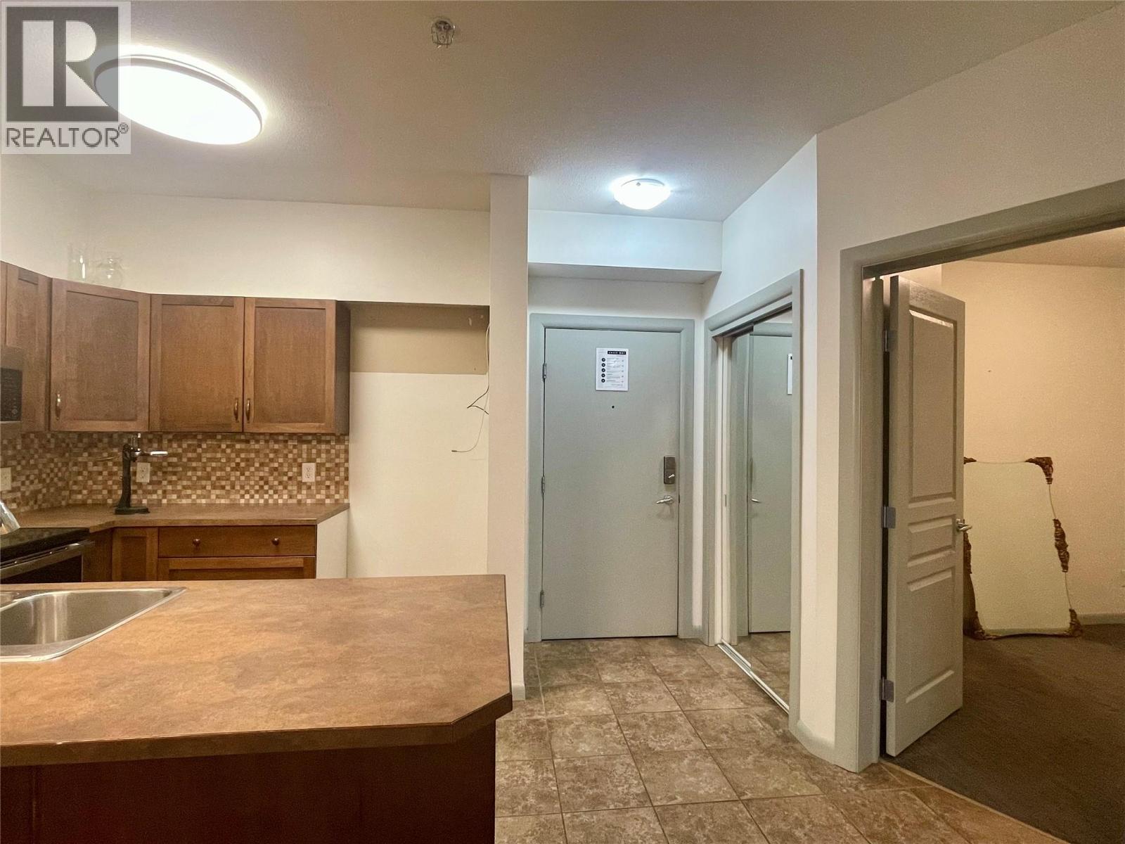 654 Cook Road Unit# 448, Kelowna, British Columbia  V1W 3G7 - Photo 8 - 10348072