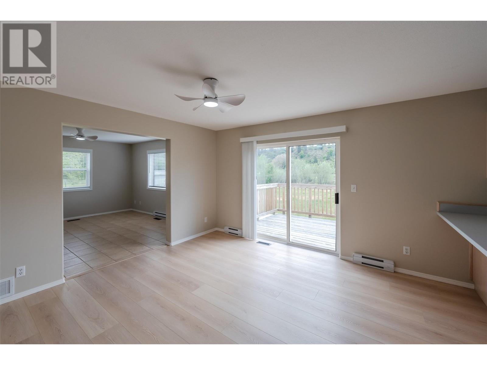 5629 Sawmill Road, Oliver, British Columbia  V0H 1T9 - Photo 11 - 10348086