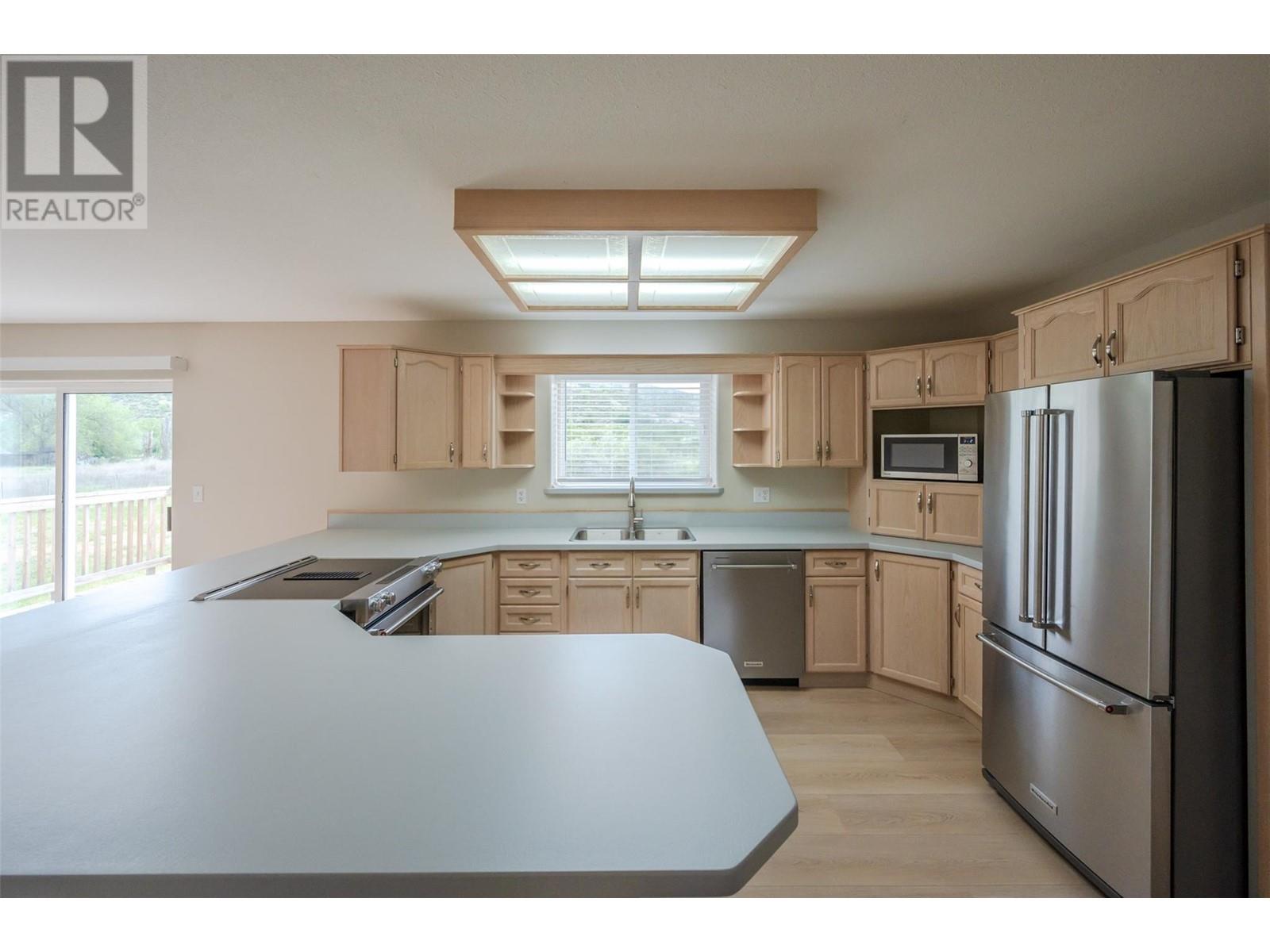 5629 Sawmill Road, Oliver, British Columbia  V0H 1T9 - Photo 3 - 10348086