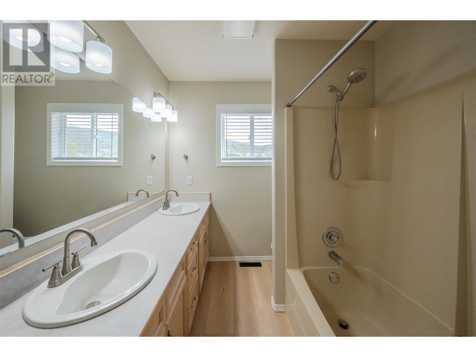 5629 Sawmill Road, Oliver, British Columbia  V0H 1T9 - Photo 36 - 10348086