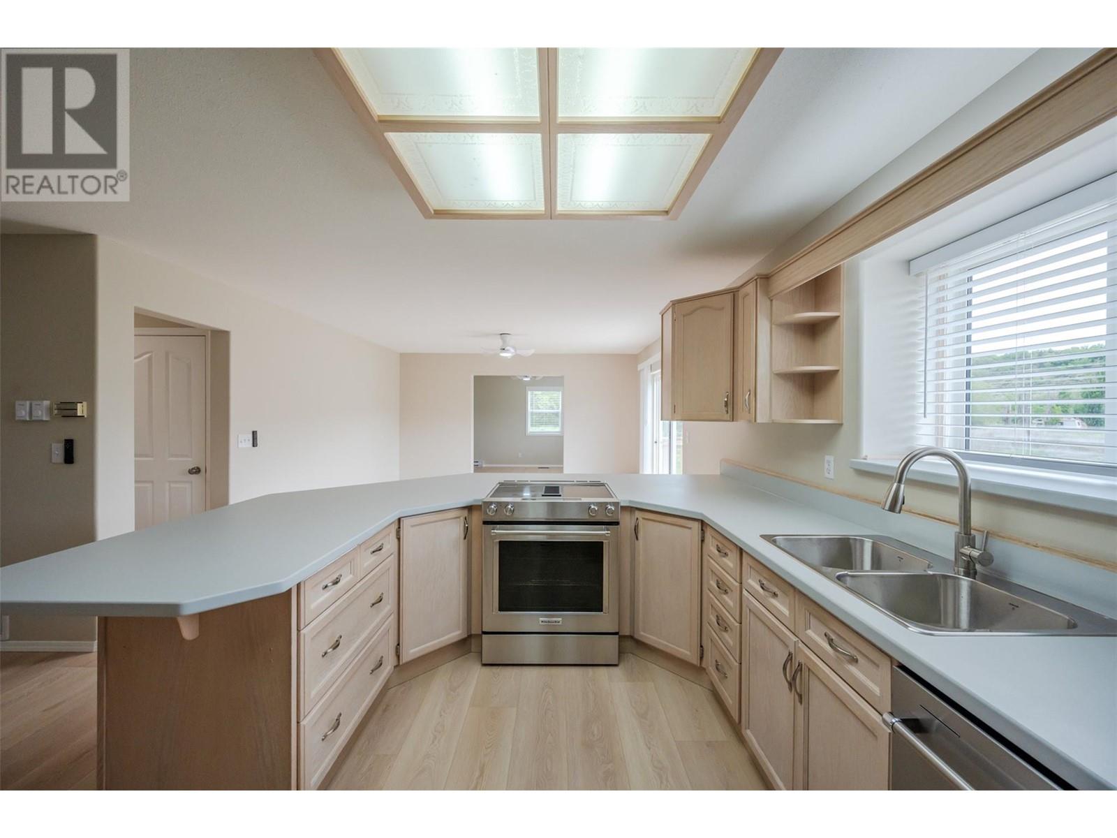 5629 Sawmill Road, Oliver, British Columbia  V0H 1T9 - Photo 8 - 10348086