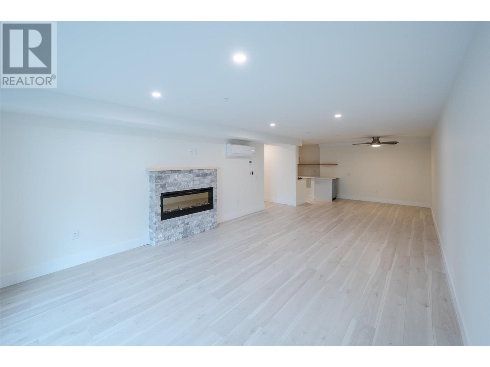 217 Elm Avenue Unit# 207, Penticton, British Columbia  V2A 3W1 - Photo 3 - 10342472
