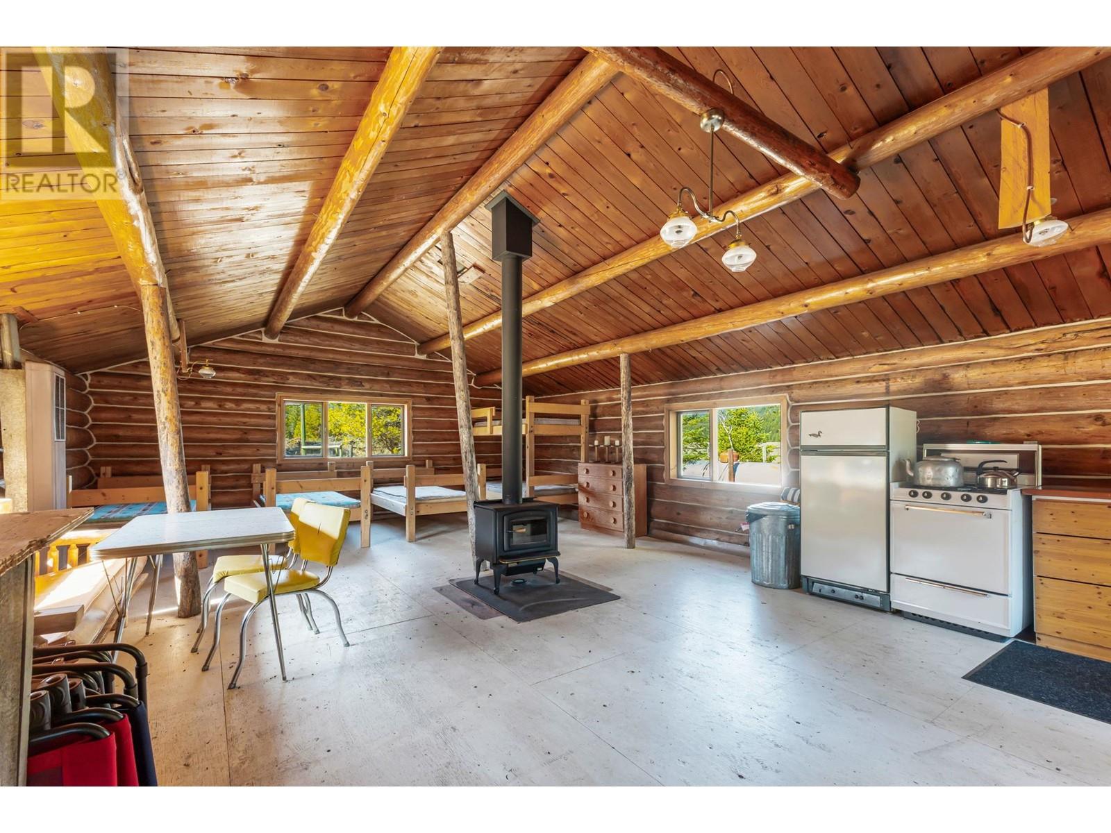 6800 Findlay Whitetail Lake Road, Kootenay Bay, British Columbia  V0B 1L2 - Photo 14 - 10348149