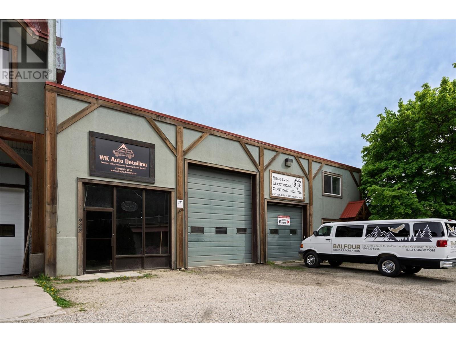 920 Nelson Avenue, Nelson, British Columbia  V1L 2N9 - Photo 2 - 10348063