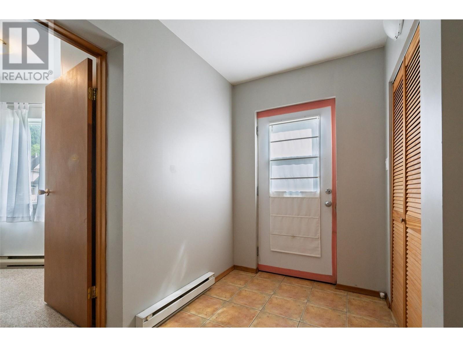 920 Nelson Avenue, Nelson, British Columbia  V1L 2N9 - Photo 37 - 10348063