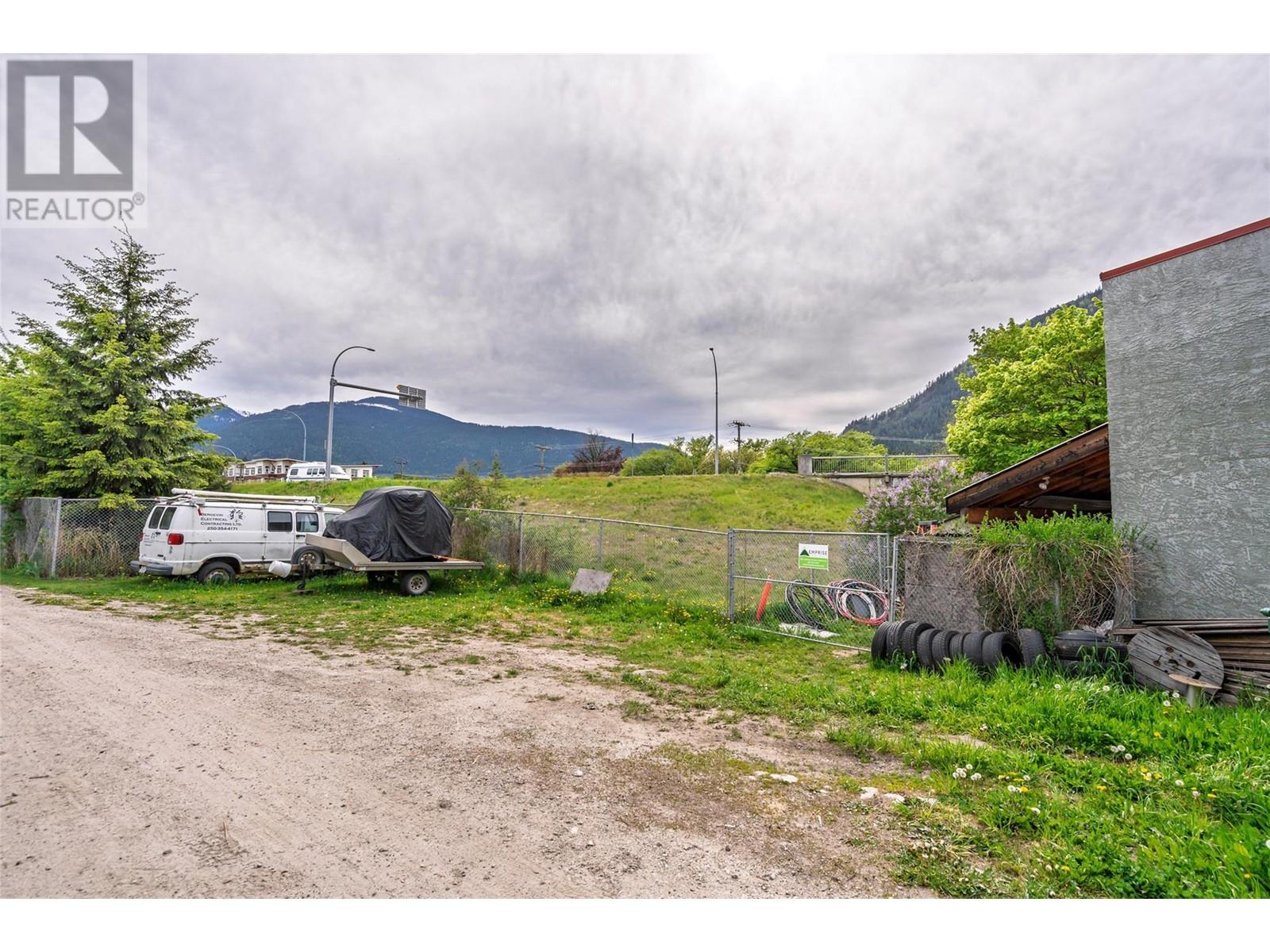 920 Nelson Avenue, Nelson, British Columbia  V1L 2N9 - Photo 53 - 10348063