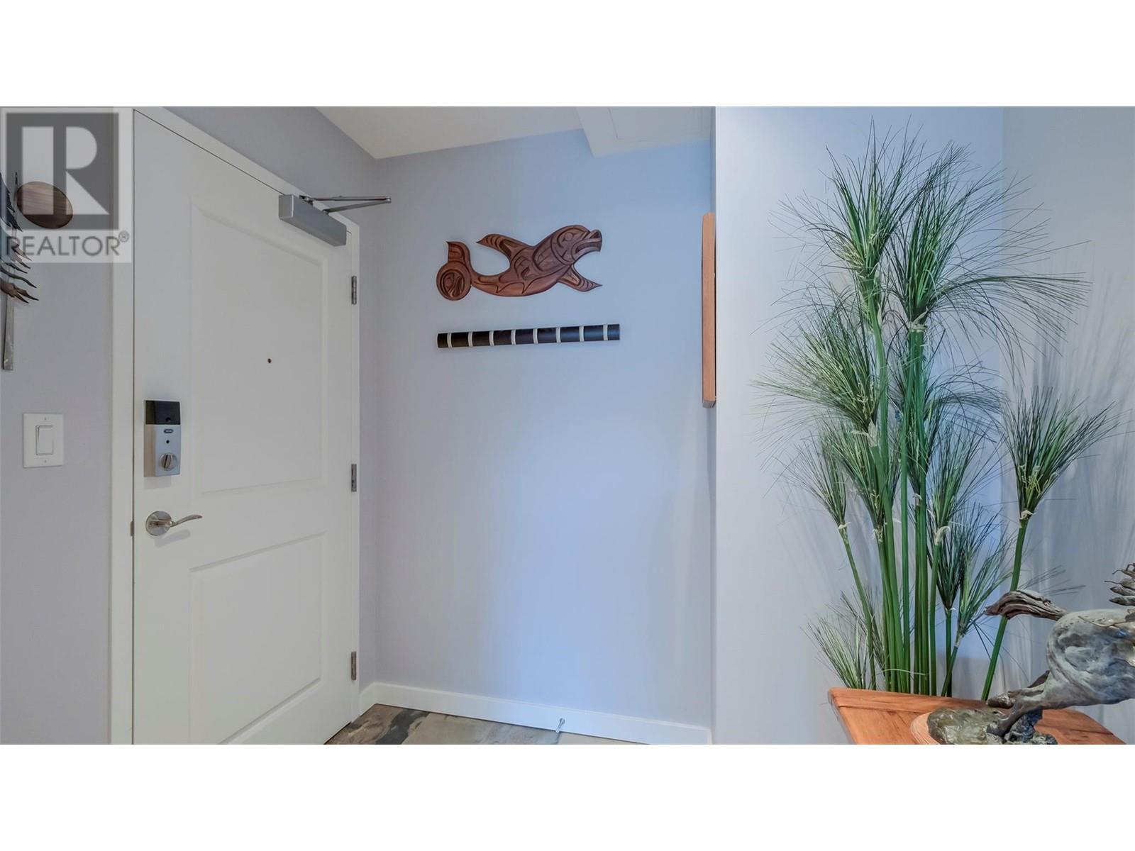 3301 Skaha Lake Road Unit# 506, Penticton, British Columbia  V2A 6G6 - Photo 3 - 10348301